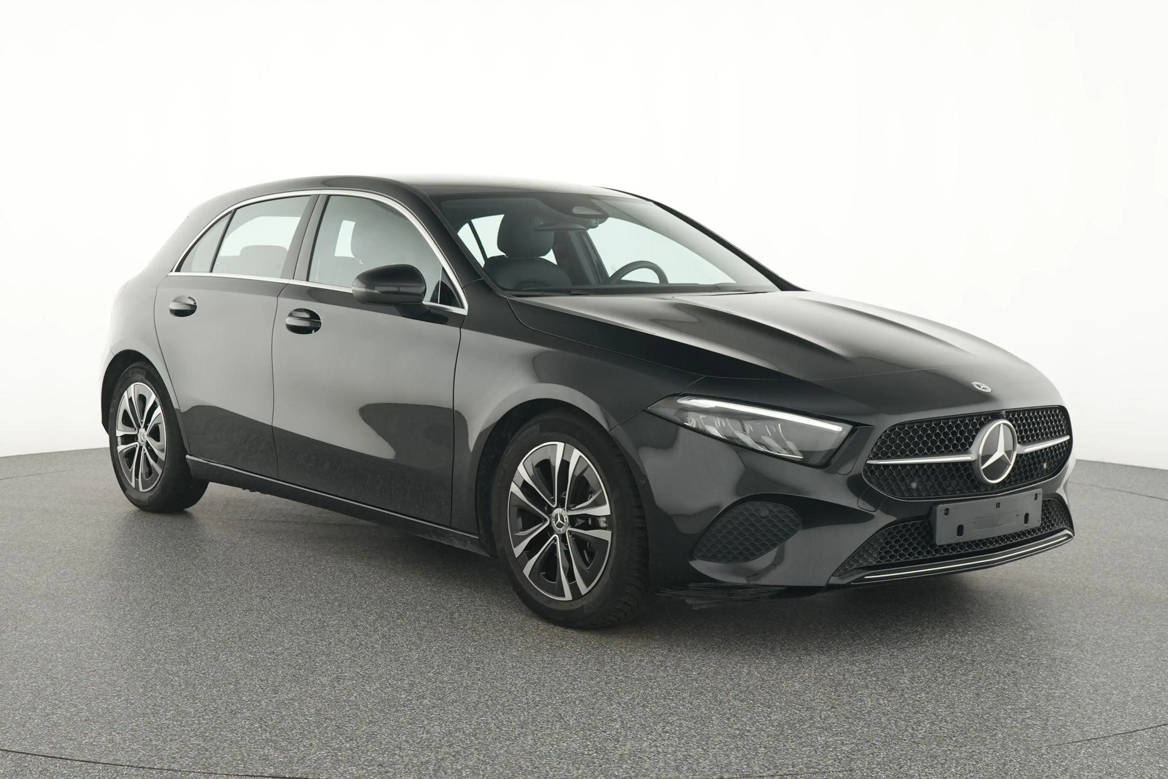 Mercedes-Benz A 180 Progressive — photo 2
