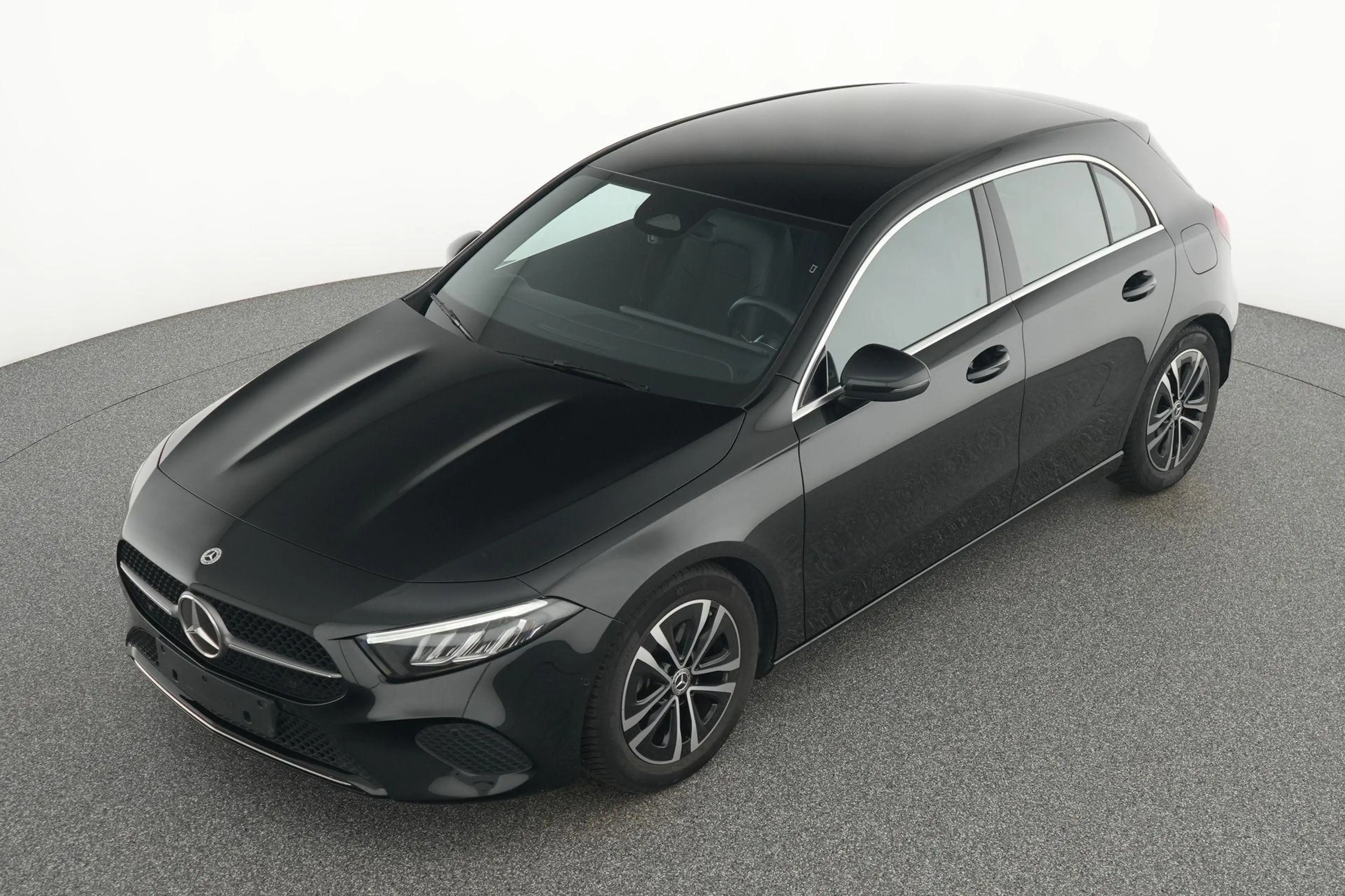Mercedes-Benz A 180 Progressive — photo 11