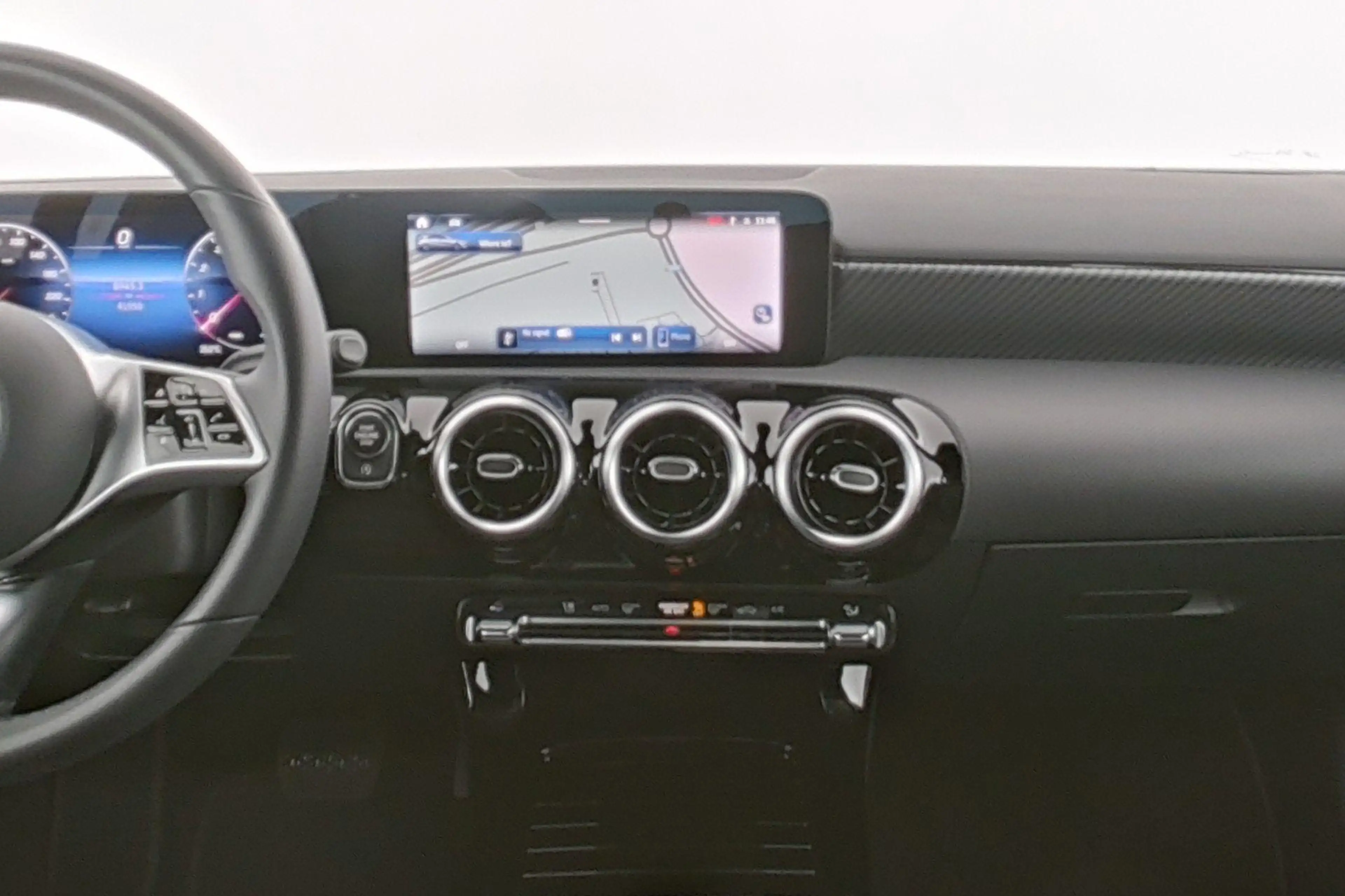 Mercedes-Benz A 180 Progressive — photo 15