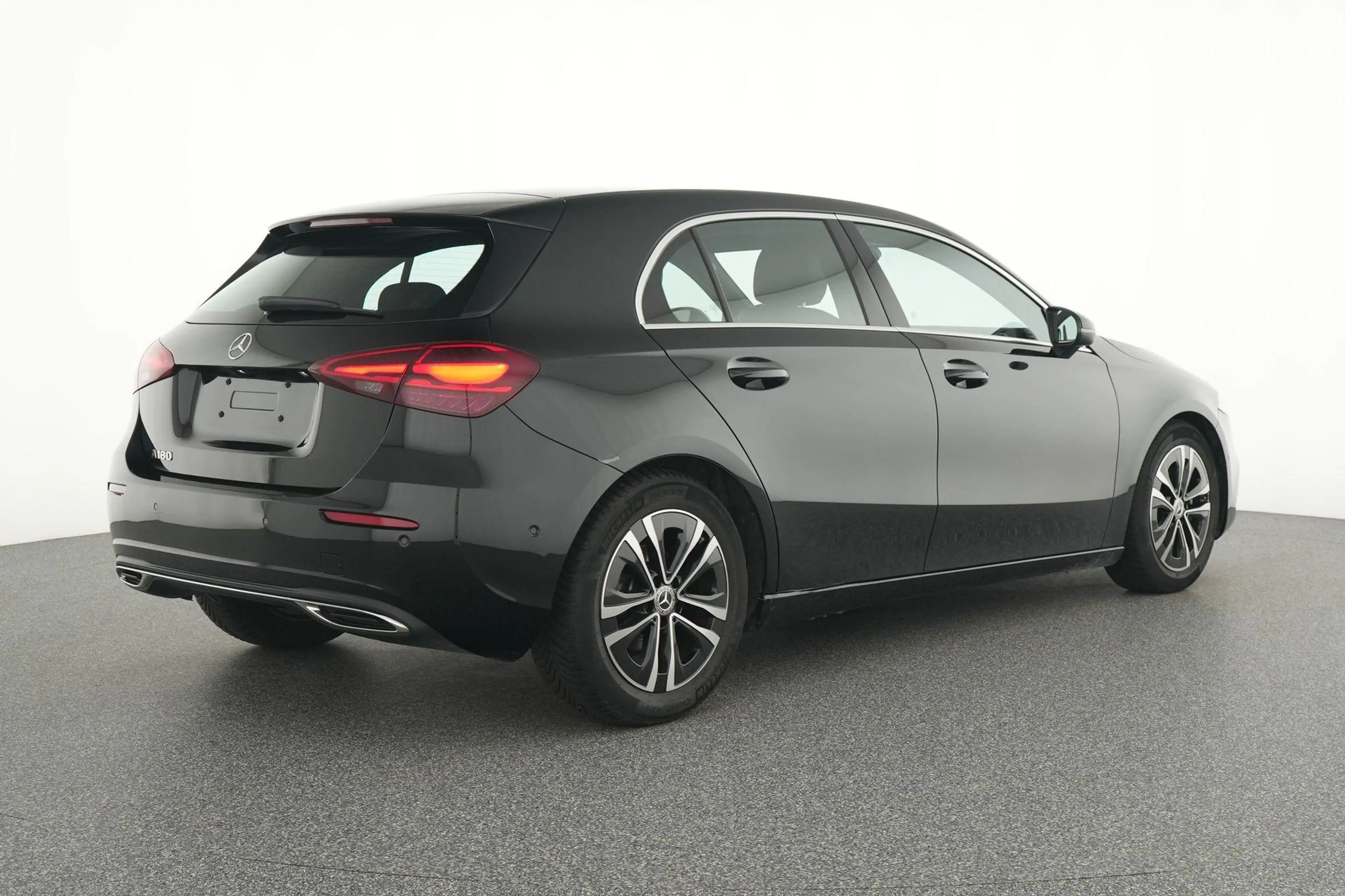 Mercedes-Benz A 180 Progressive — photo 4