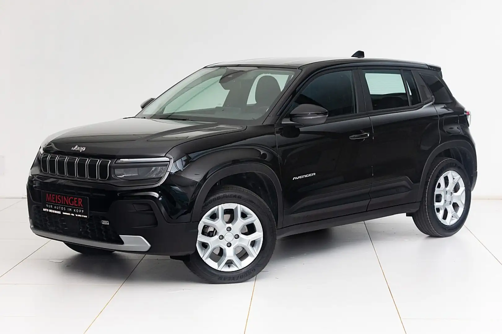 Jeep Avenger 1.2 e-Hybrid Altitude e-DCT6 Schwarz - 1