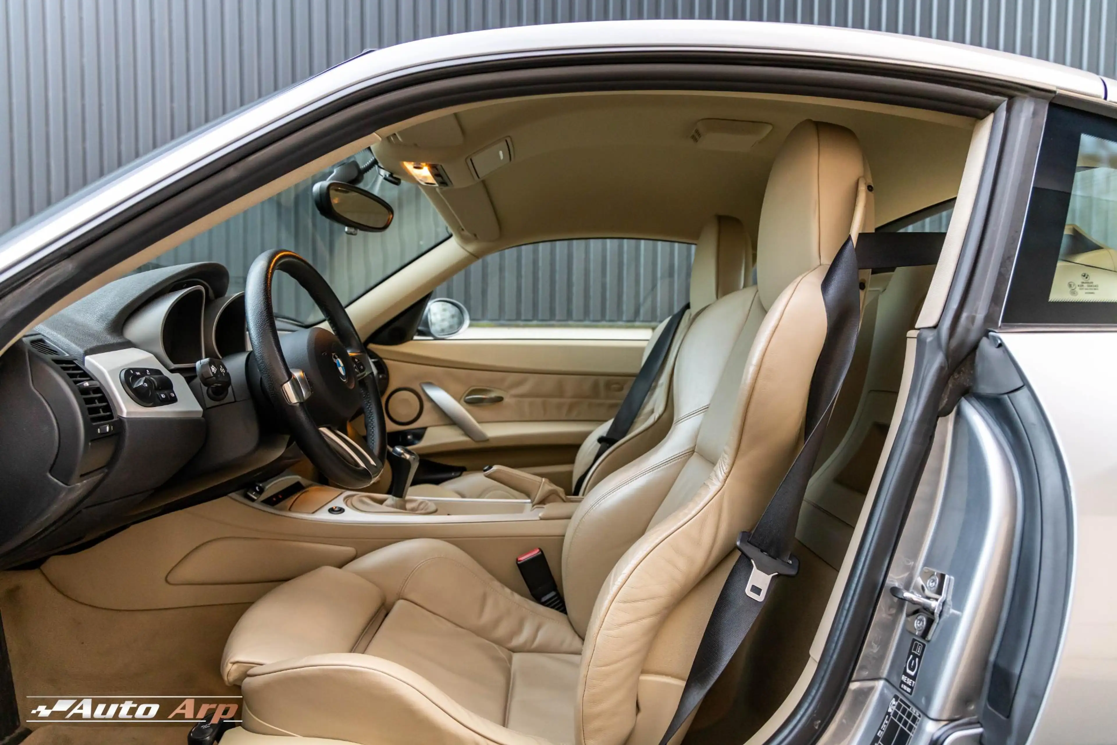 BMW Z4 Coupé 3.0si — photo 15