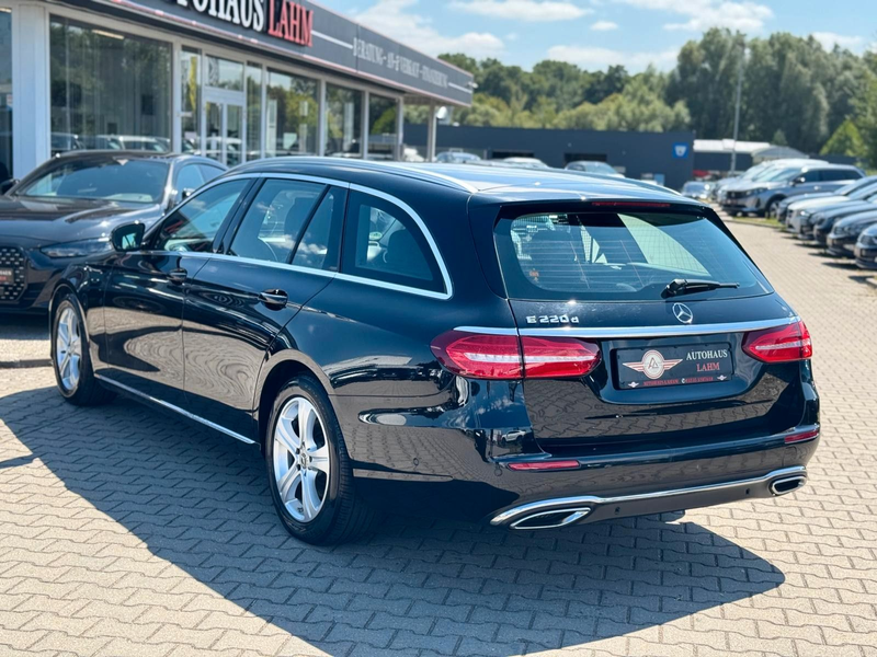 Mercedes-Benz E 220 d T 9G-TRONIC"AVANTGARDE"AHK*KAMERA*NAVI* — photo 6