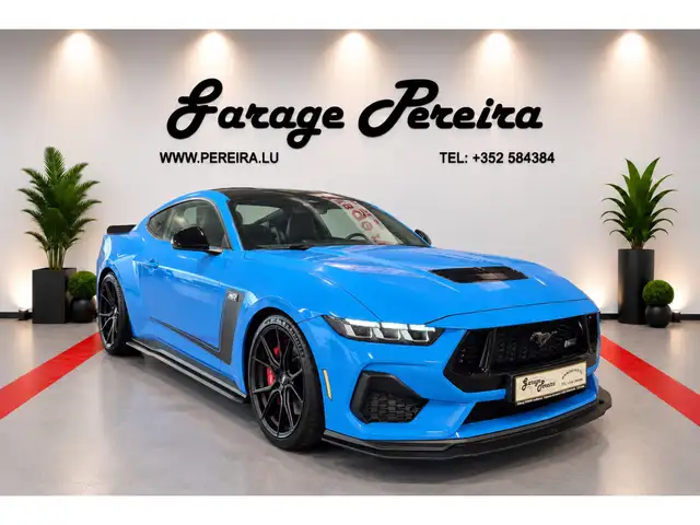 Ford Mustang view 2
