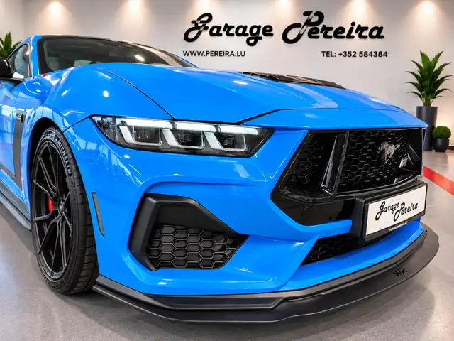Ford Mustang view 7