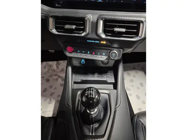 Ford Mustang view 24