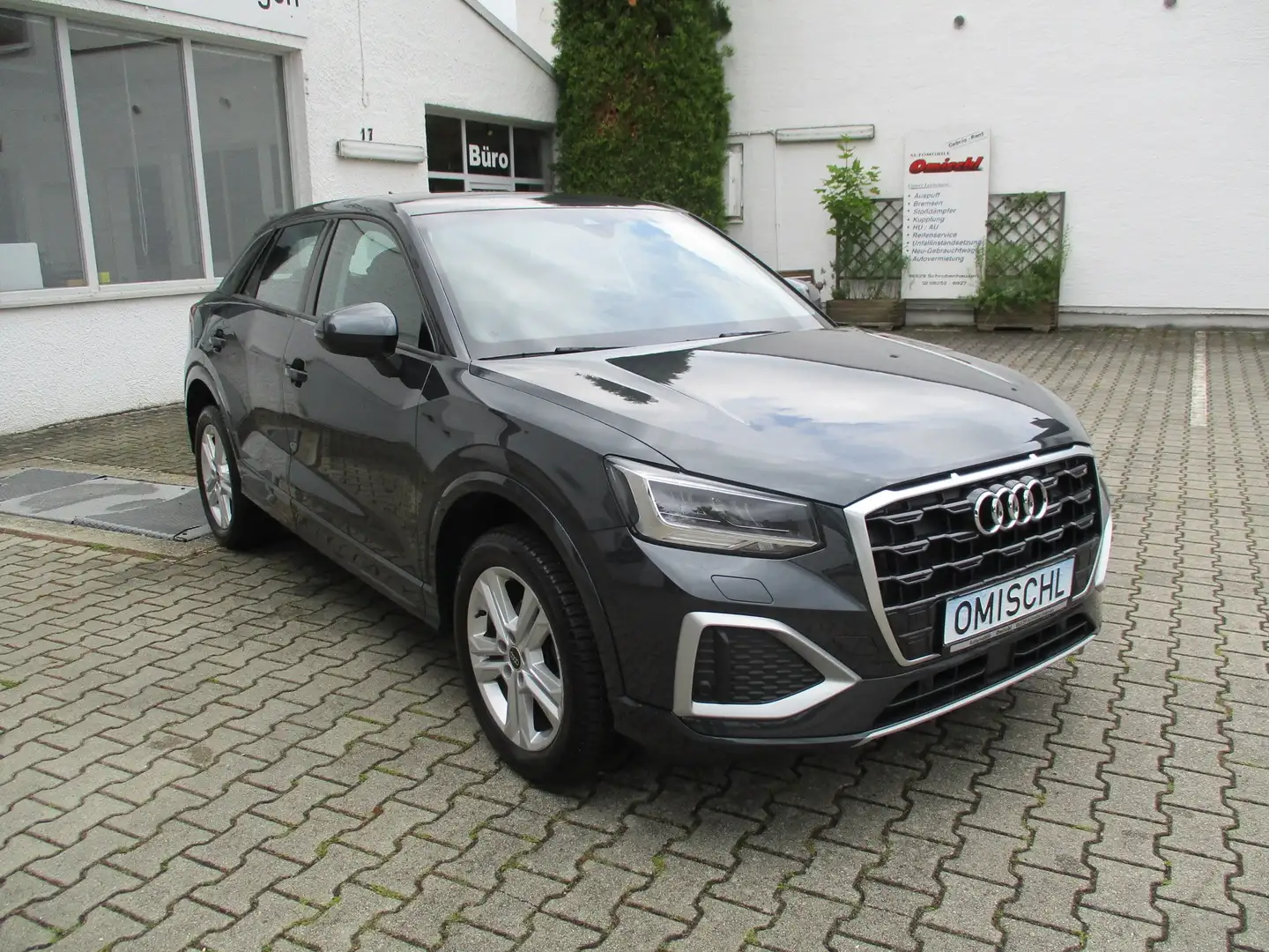 Audi Q2 35 TFSI S tronic Advanced LED PDC Kamera NAVI Grau - 2