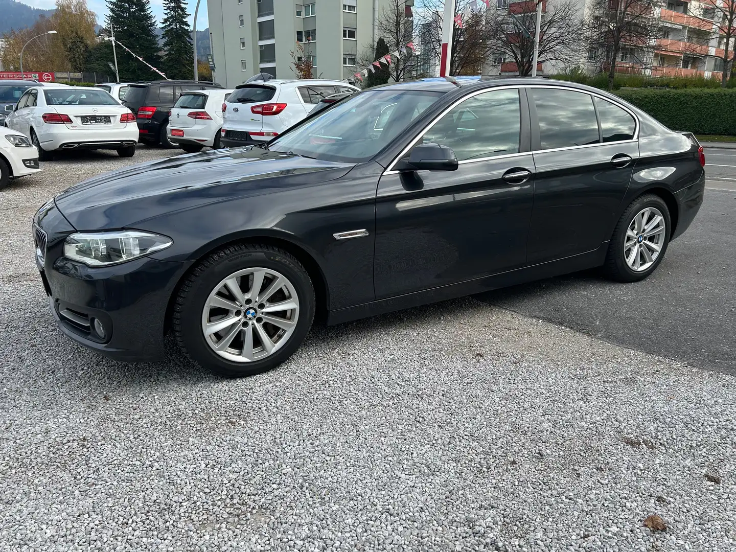 BMW 530 d xDrive Aut./4X ZitzHeizung/GLASDACH/LED Grau - 1