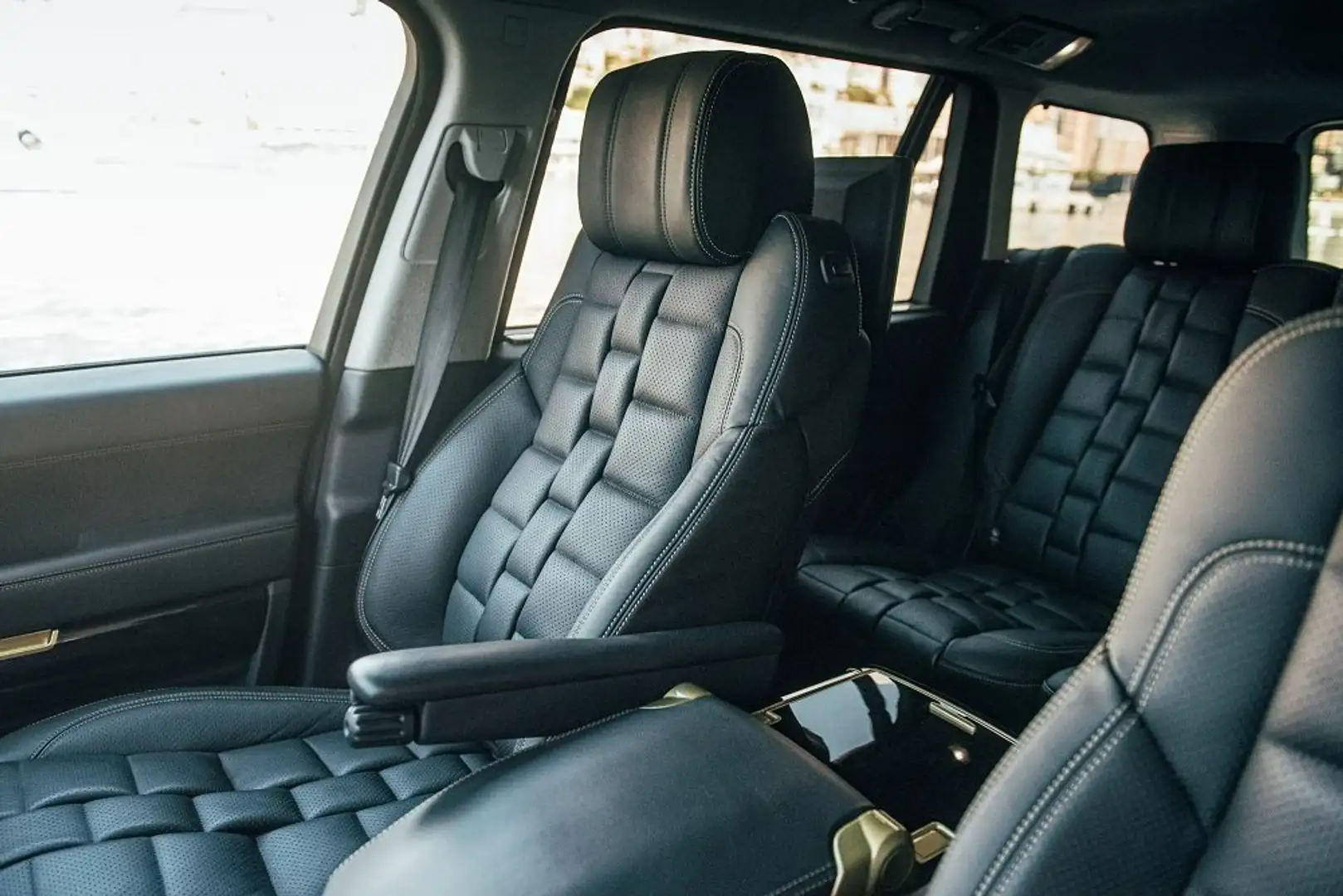 Land Rover Range Rover Vogue 4.4 SDV8 Nero - 2