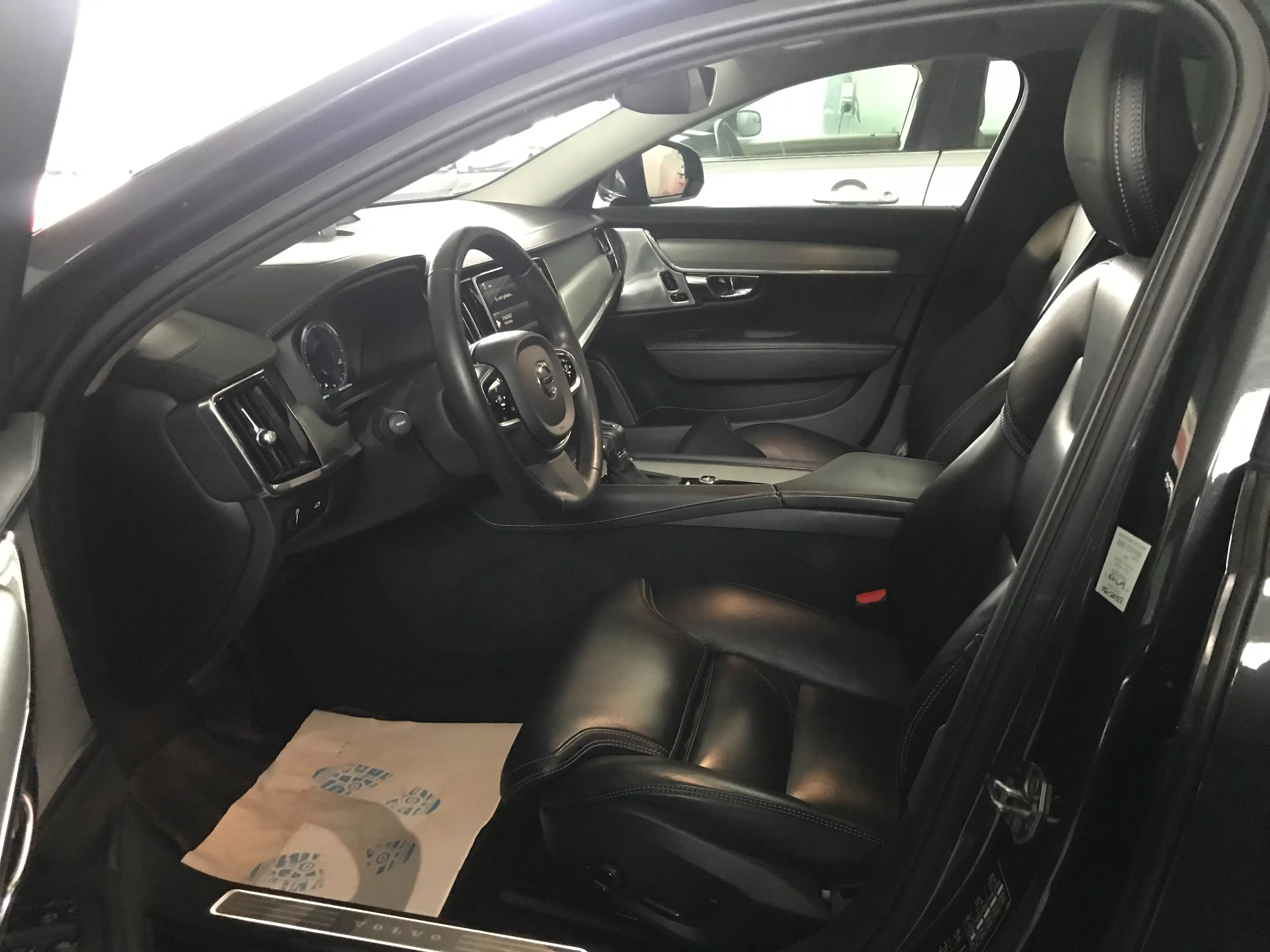Volvo S90 Inscription D4 — photo 15