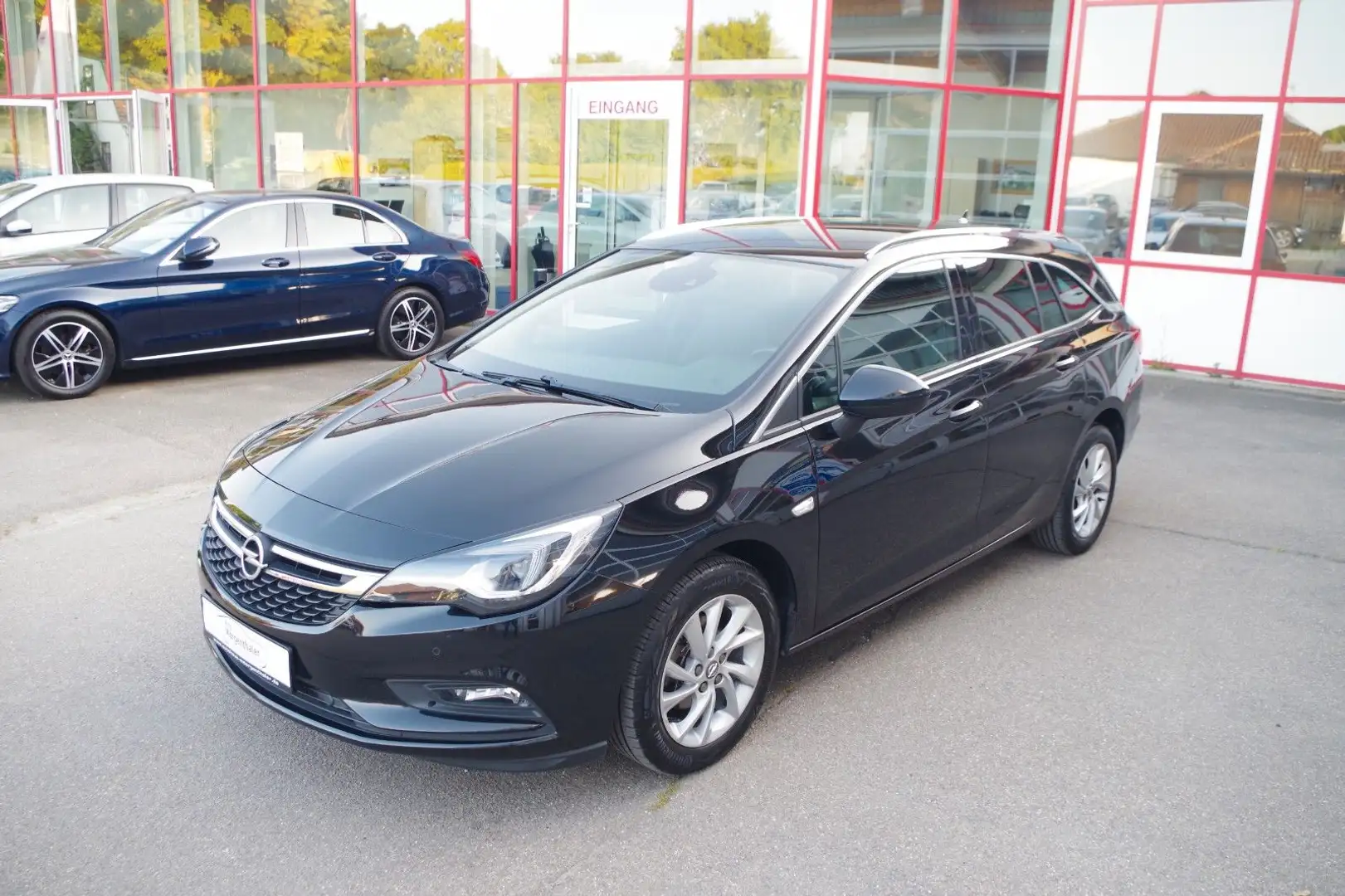 Opel Astra ST 1.4 Turbo Innovation, LED, Navi Schwarz - 1