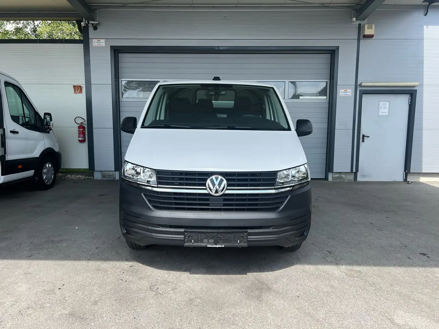 Volkswagen T6.1 Transporter Kastenwagen 2,0 TDI ANHÄNGEVORRICHTUNG/KLIMA Weiß - 1