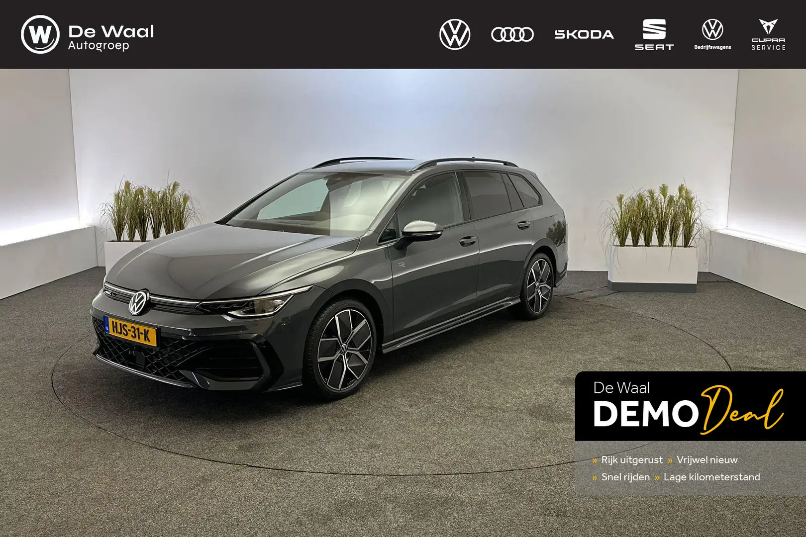 Volkswagen Golf Variant 1.5 eTSI 115pk DSG R-Line Edition | LED-matrix IQ. Grijs - 1