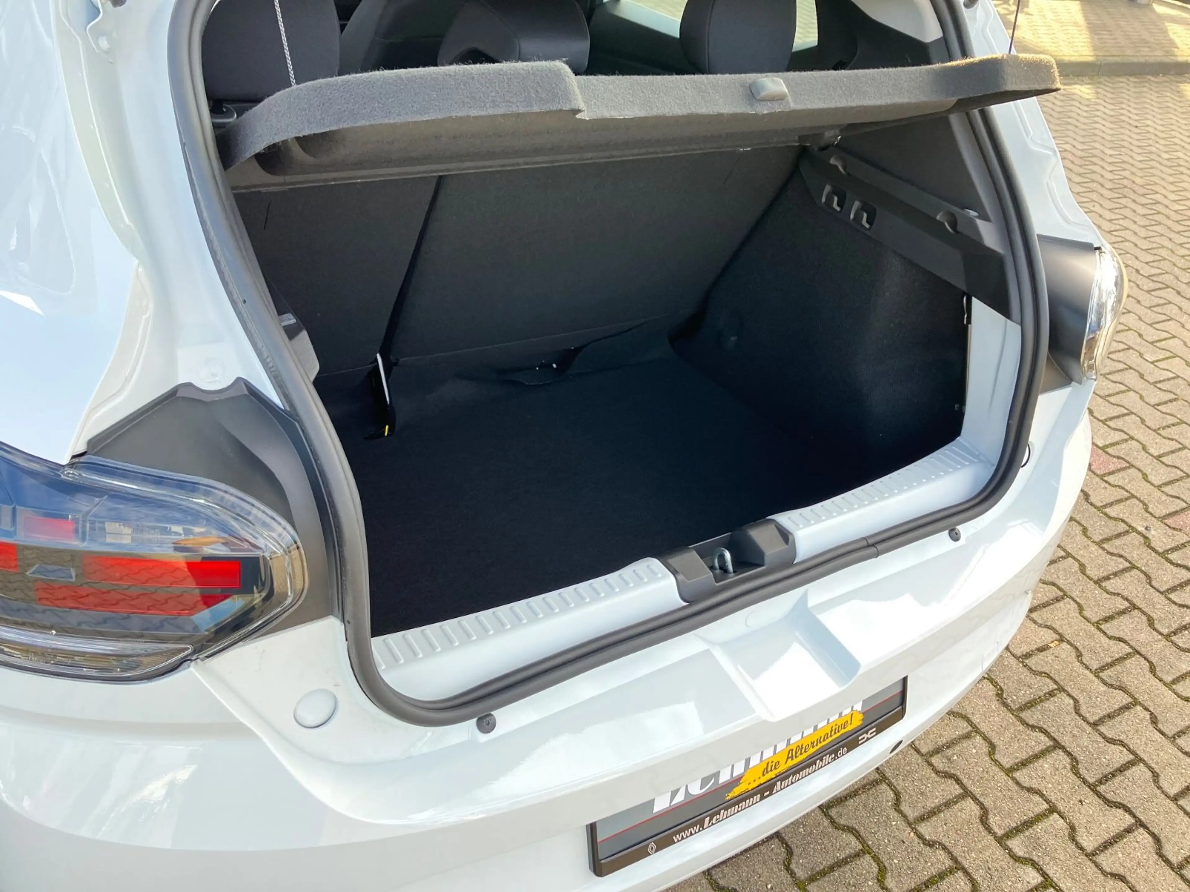 Dacia Sandero Expression Tce 100 Sitzheizung — photo 6