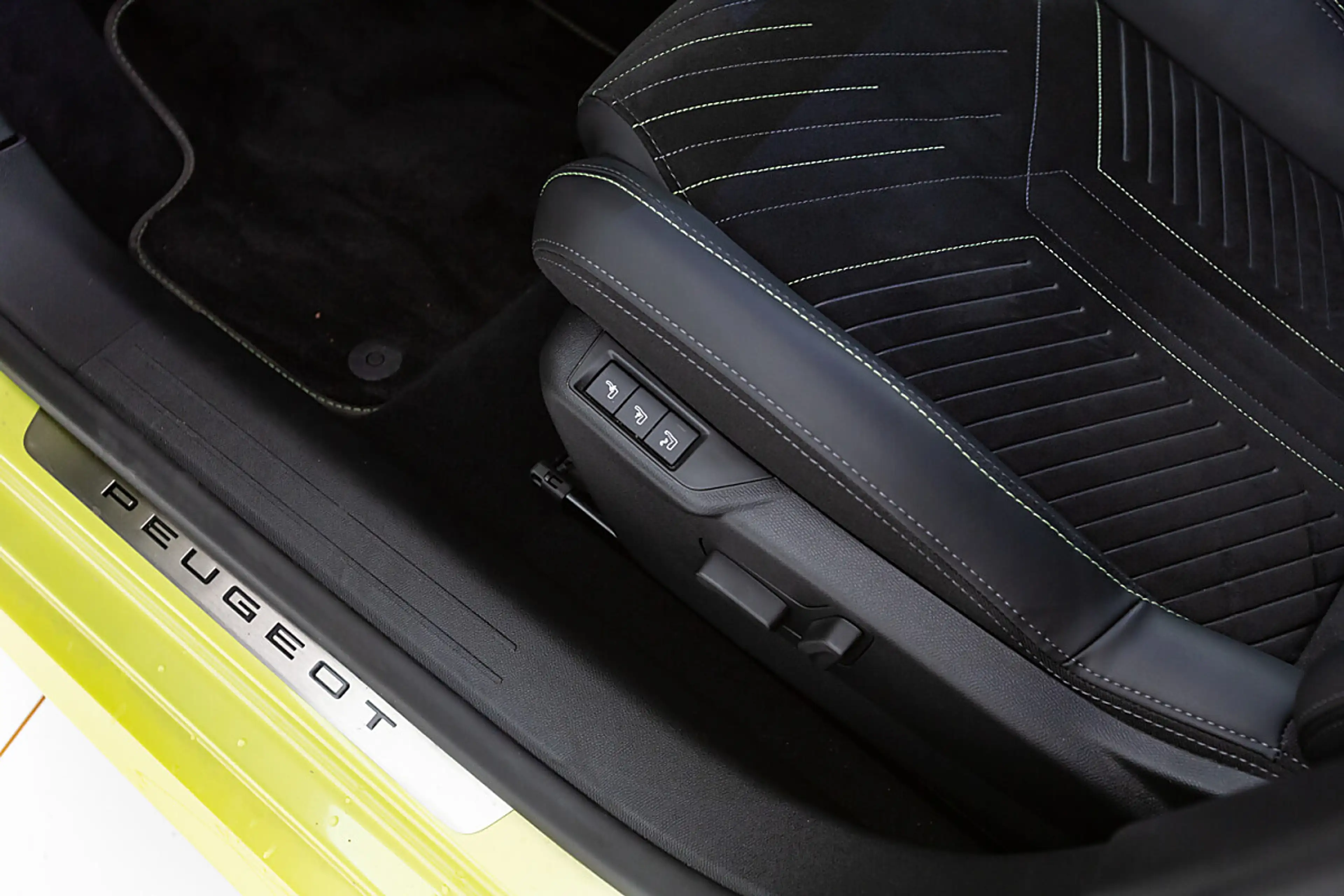 Peugeot e-208 208(e-) Elektromotor (e-) GT — photo 13
