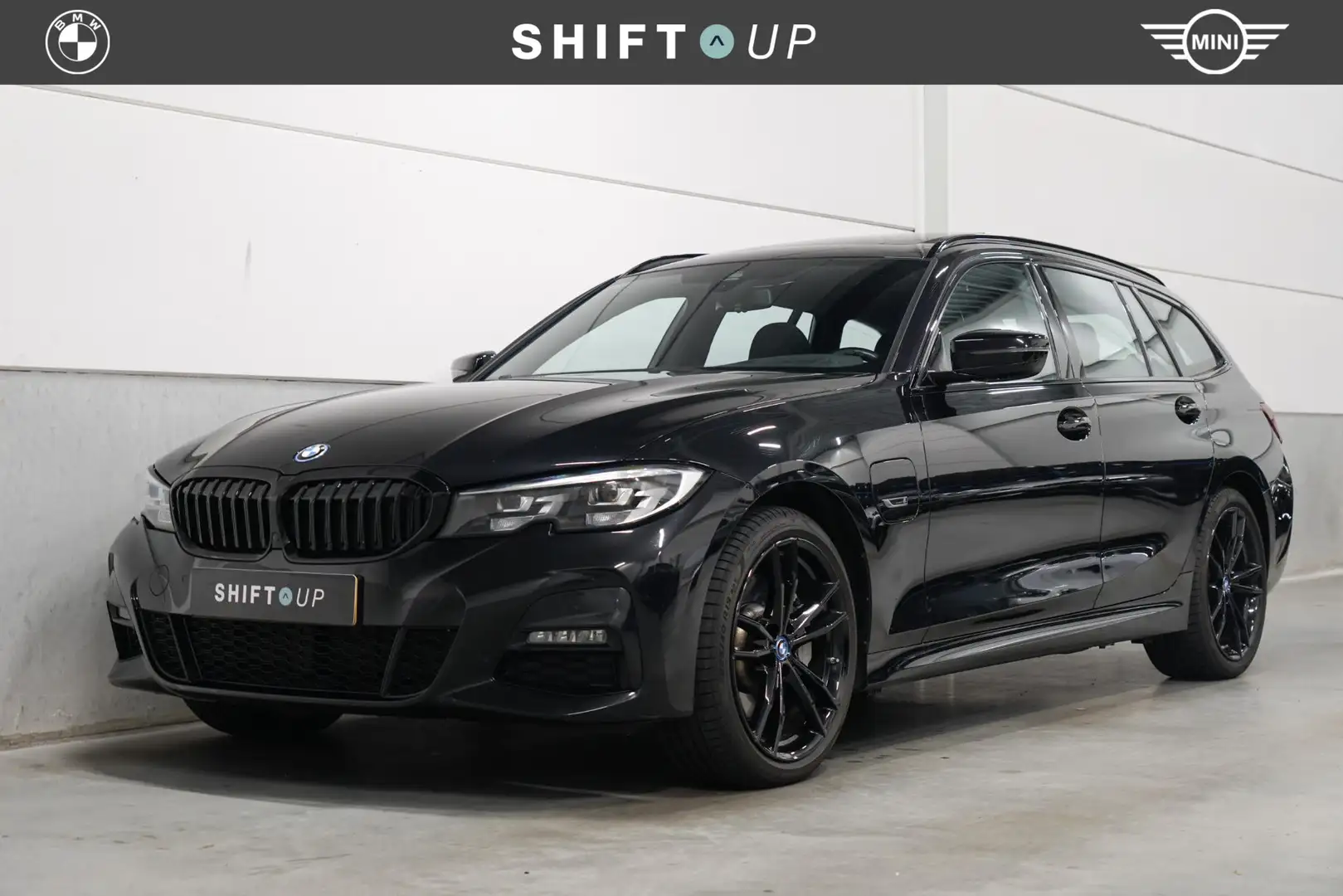 BMW 330 3-serie Touring 330e xDrive | M-Sport | Panoramada Noir - 1