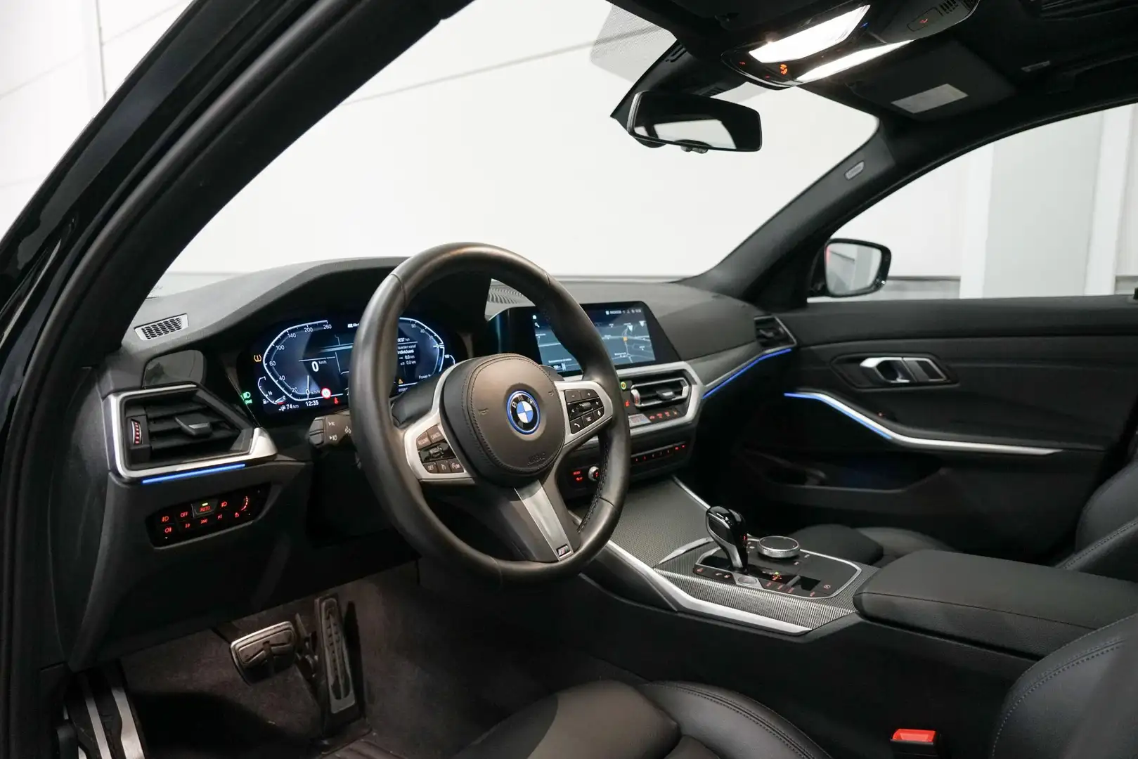 BMW 330 3-serie Touring 330e xDrive | M-Sport | Panoramada Noir - 2