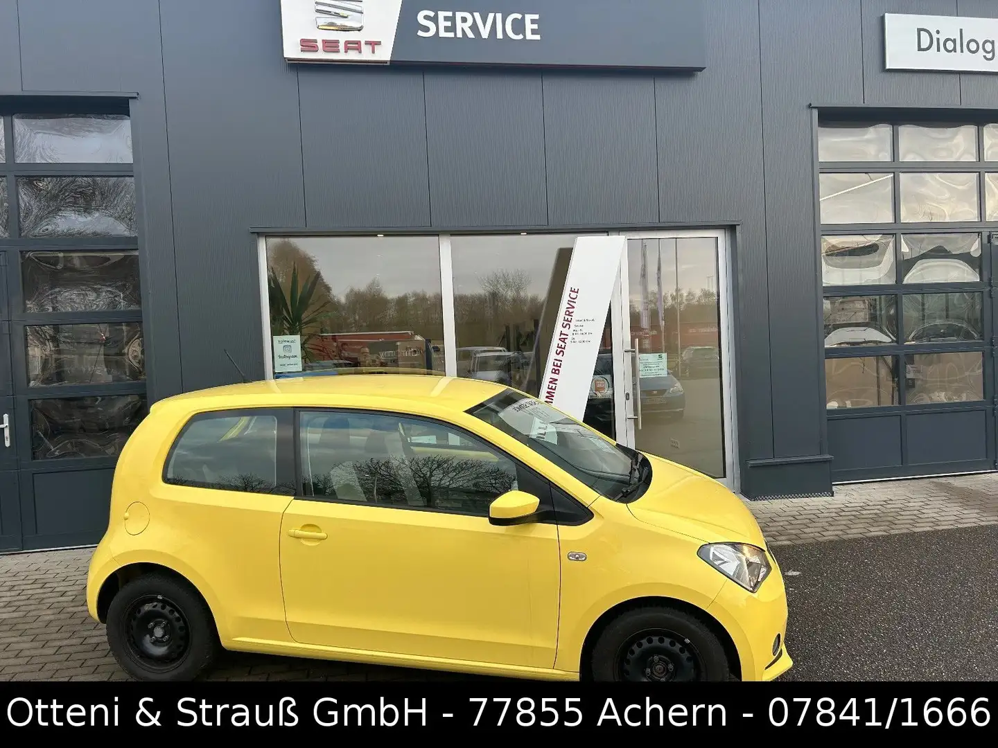 SEAT Mii Style 1,0i 44KW/60PS 3T Ecomotive Amarillo - 1
