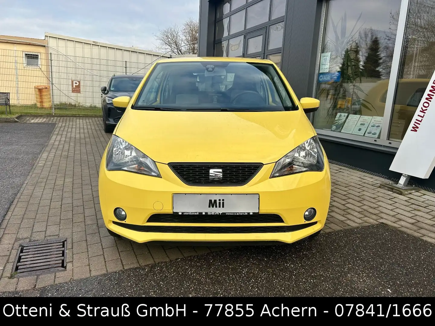 SEAT Mii Style 1,0i 44KW/60PS 3T Ecomotive Amarillo - 2