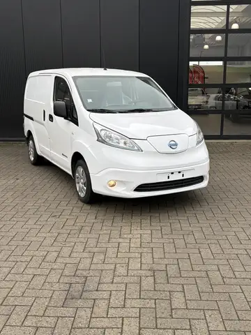 Nissan E-NV200 40 kWh SSD Business