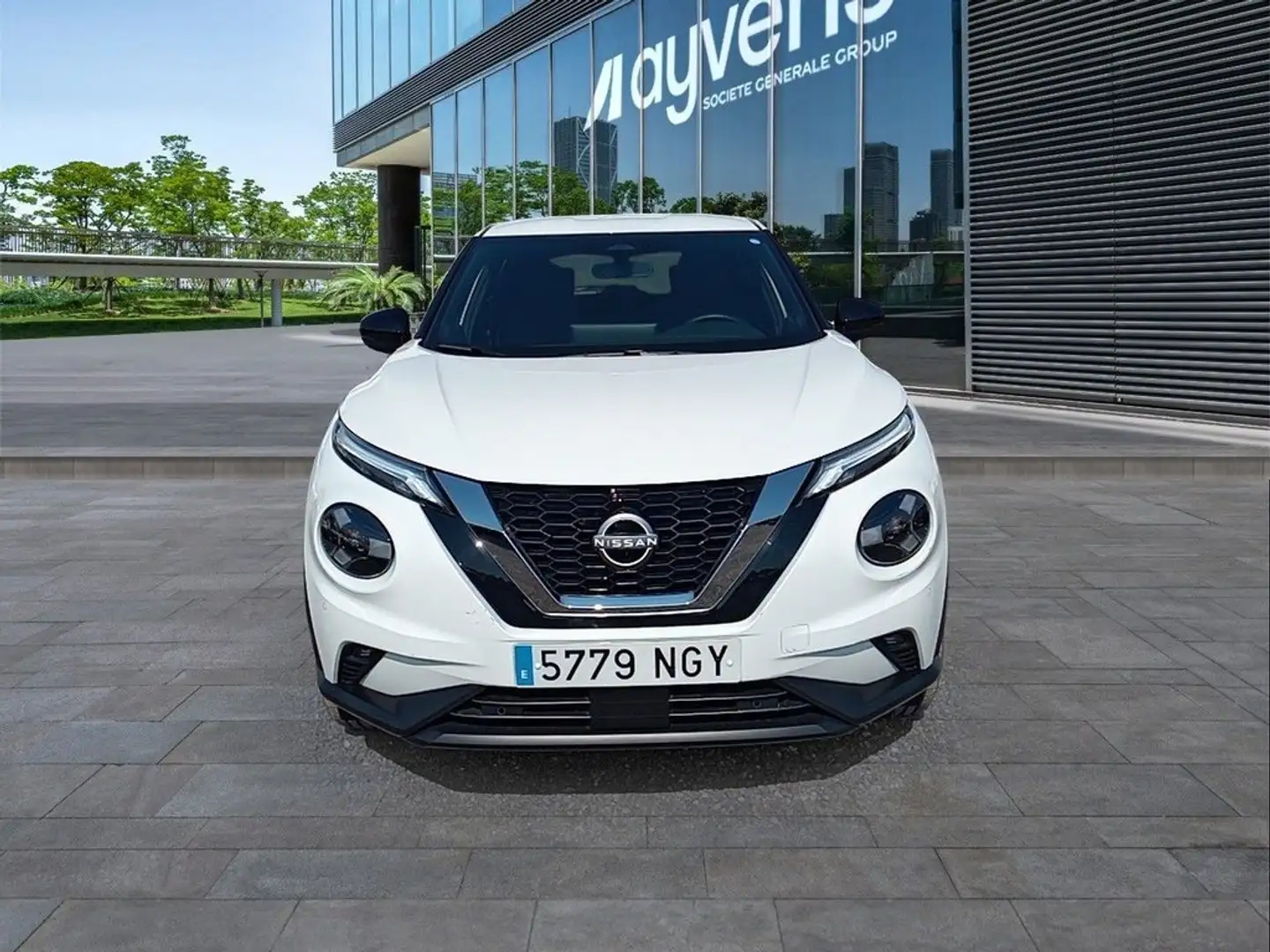 Nissan Juke 1.0 DIG-T N-Connecta 4x2 DCT 7 84kW - 2