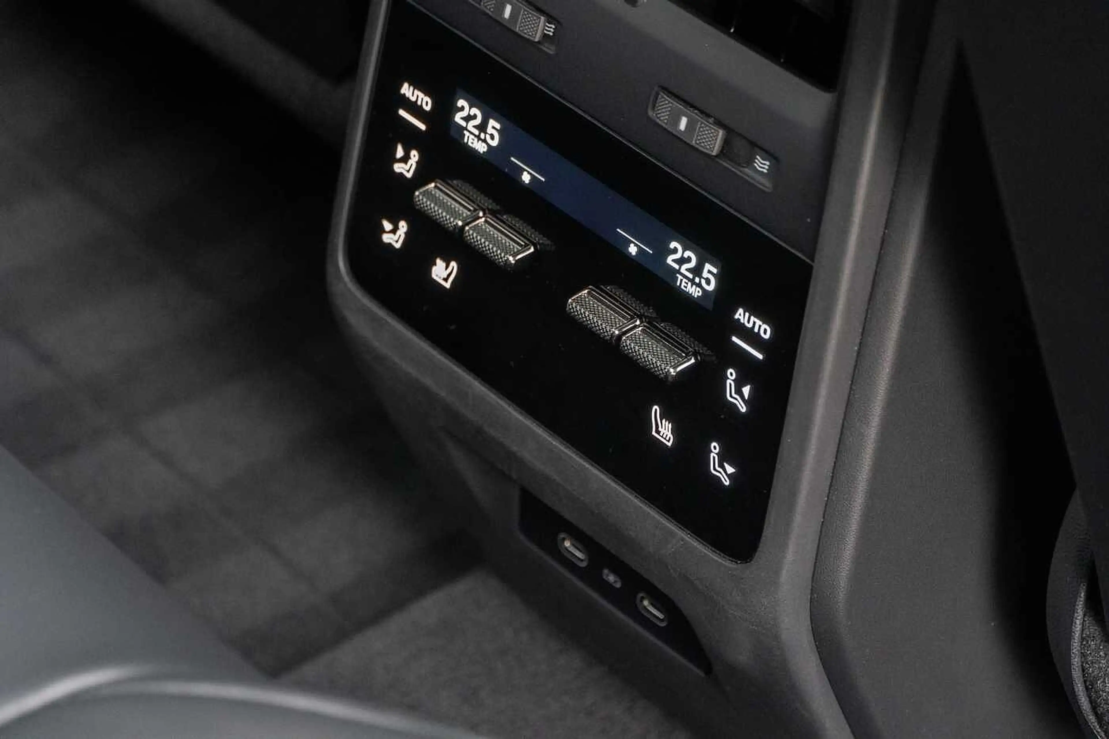 Porsche Macan Turbo New Price of 152.000 euros! — photo 12