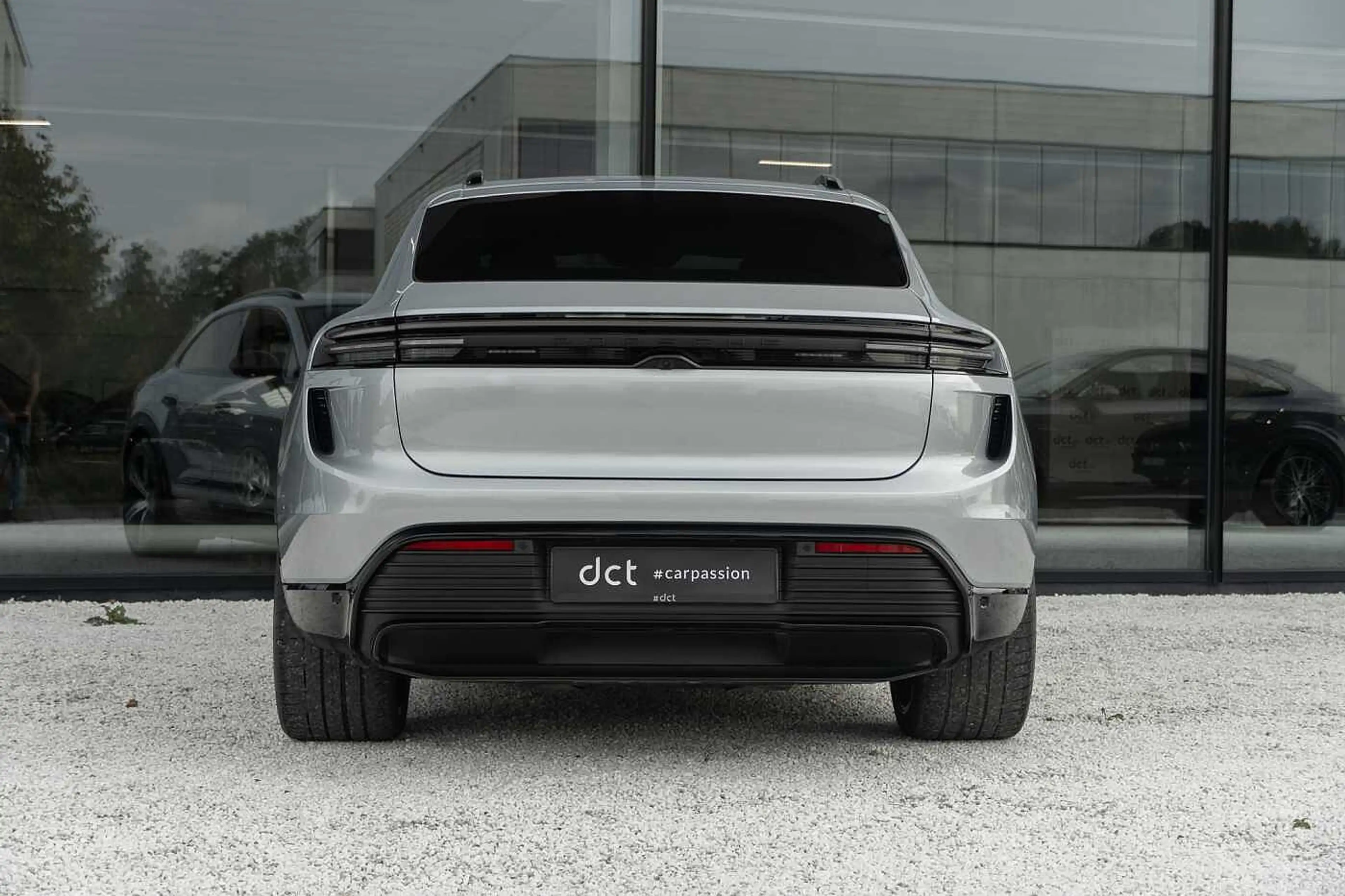 Porsche Macan Turbo New Price of 152.000 euros! — photo 5