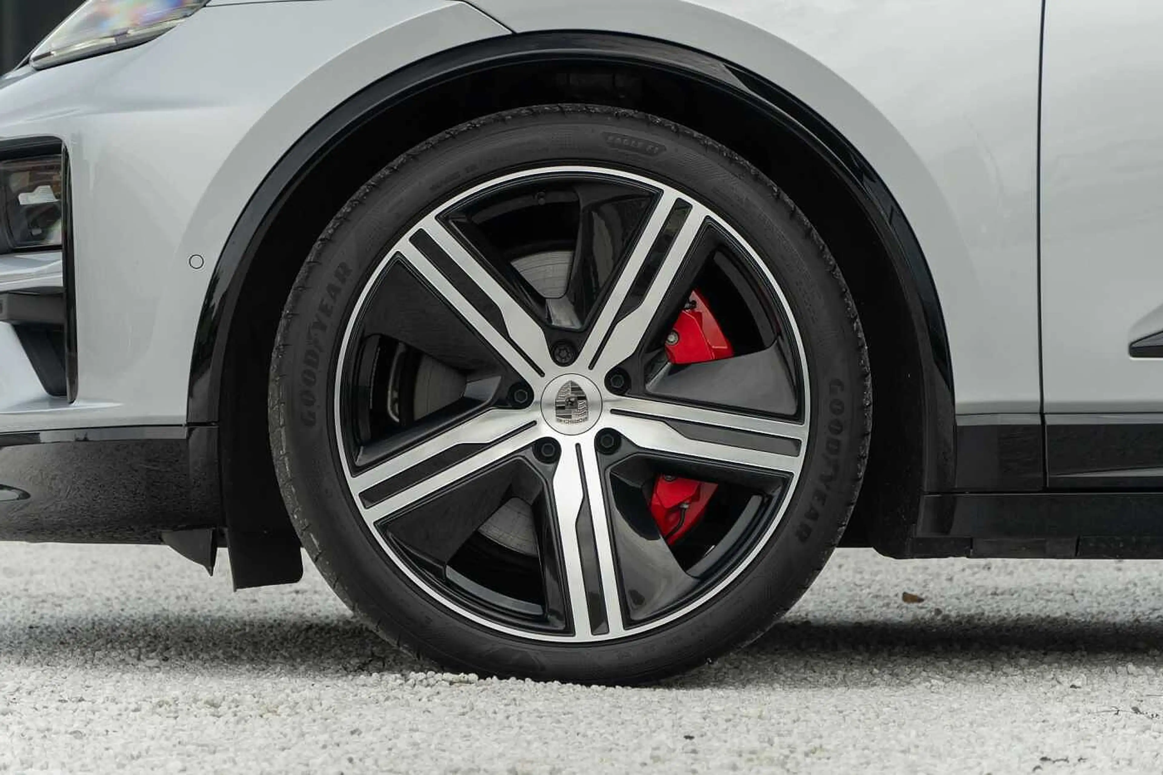 Porsche Macan Turbo New Price of 152.000 euros! — photo 7