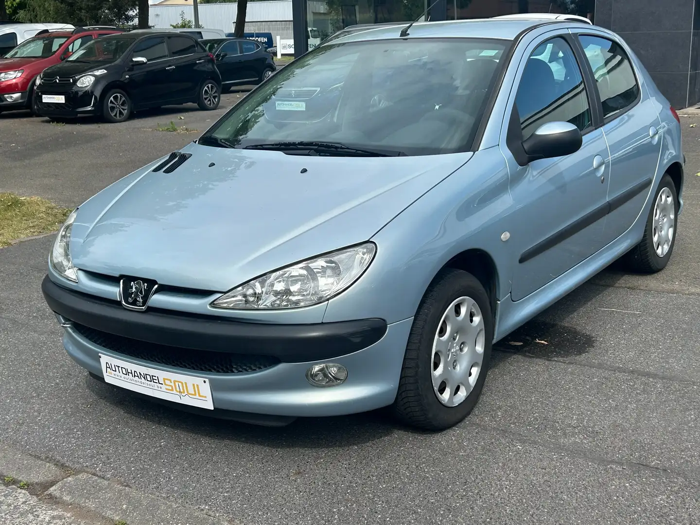 Peugeot 206 1.1i, 2004, 153.750Km, Airco, CV, 12m Garantie Gris - 1