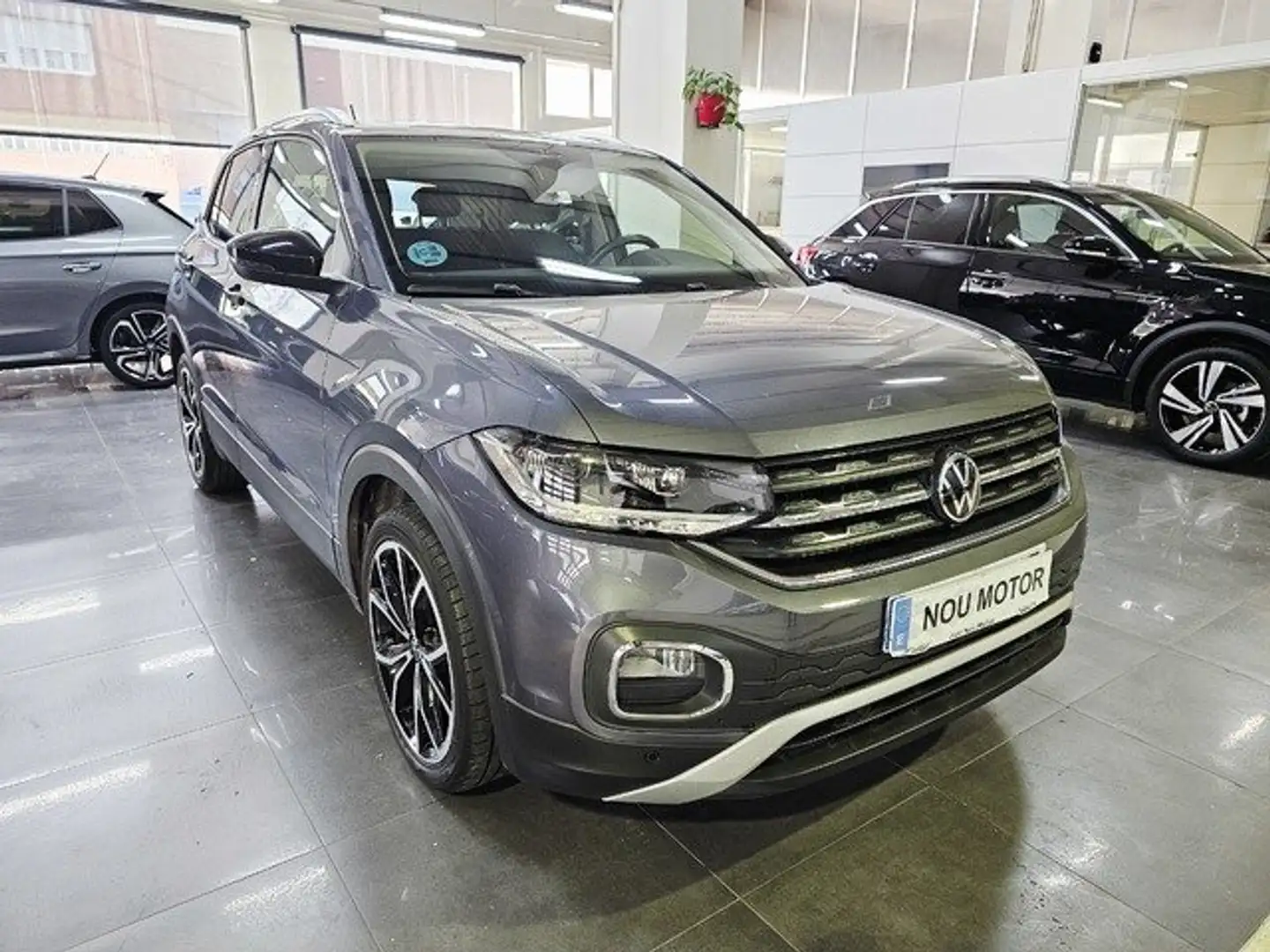 Volkswagen T-Cross 1.0 TSI Sport DSG7 81kW Gris - 2