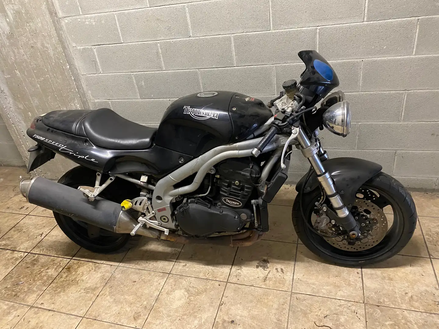 Triumph Speed Triple T509 Schwarz - 2