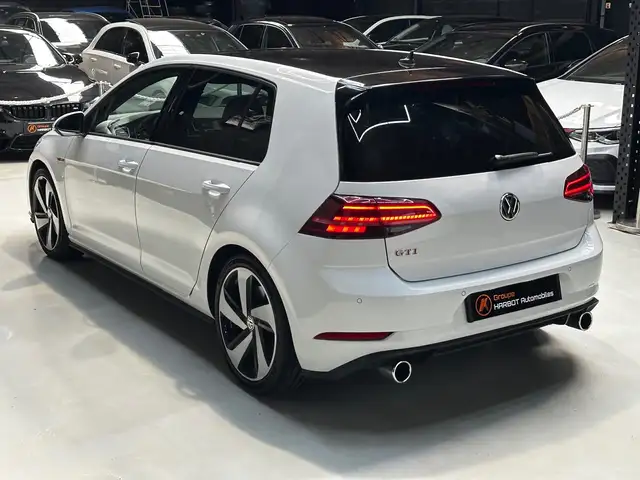 Volkswagen Golf view 6
