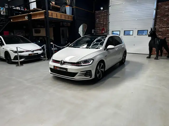 2018 Volkswagen Golf in White for sale