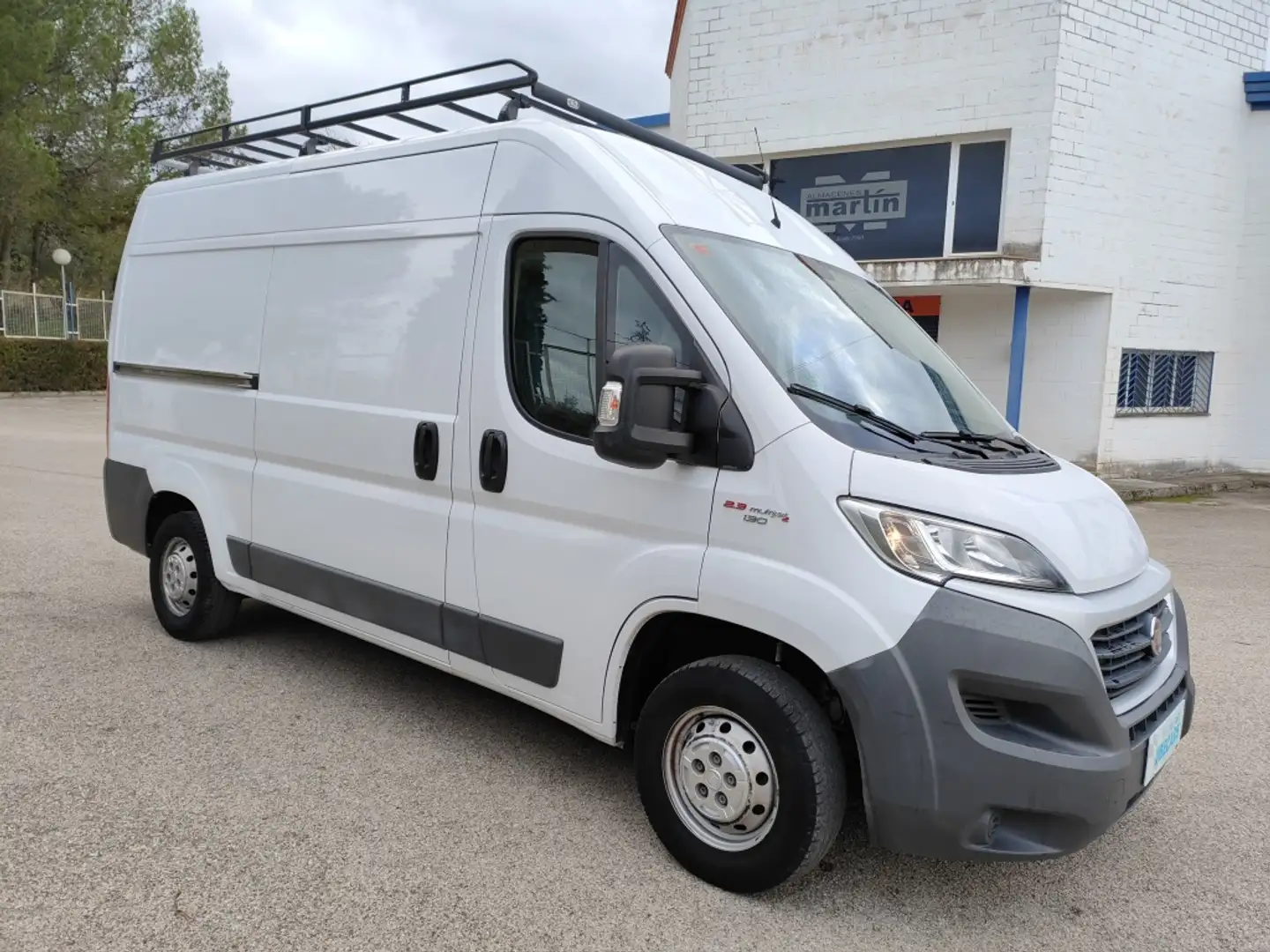 Fiat Ducato Fg. 33 2.3Mjt Medio 95kW Weiß - 2