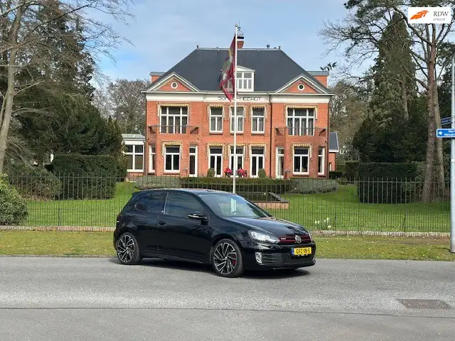 Volkswagen Golf GTI 2.0