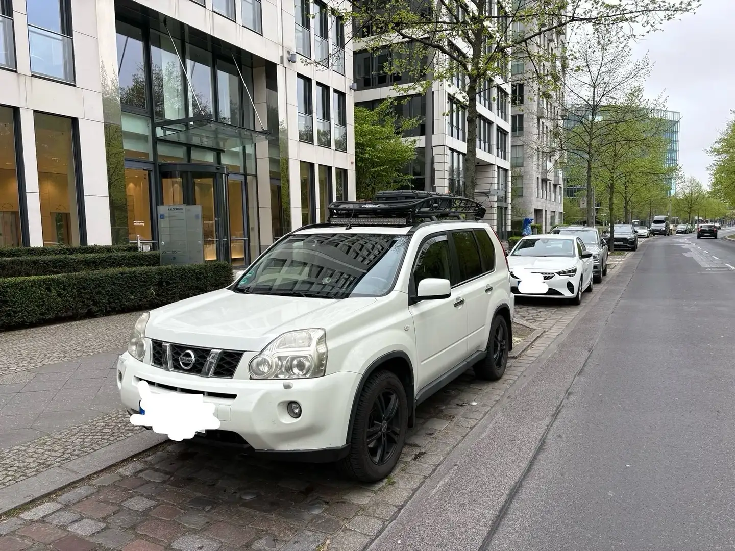Nissan X-Trail X-Trail 2.5 4x4 CVT-Automatik LE Weiß - 1