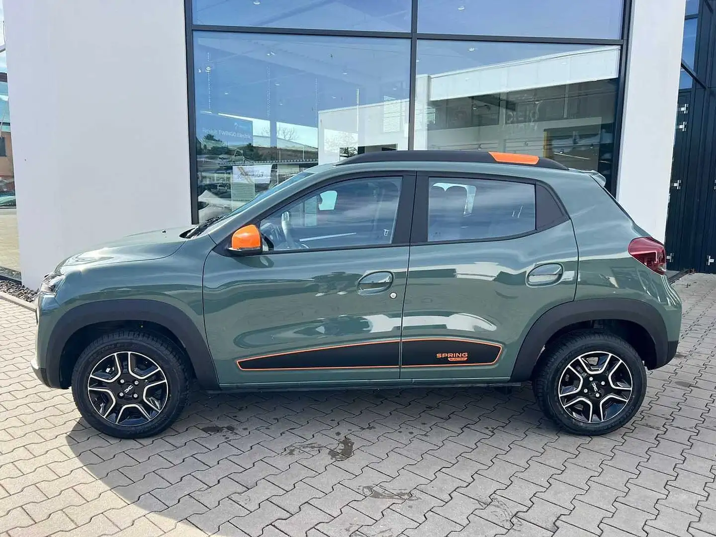 Dacia Spring Essential +KAMERA+CCS+NAVI Grün - 2