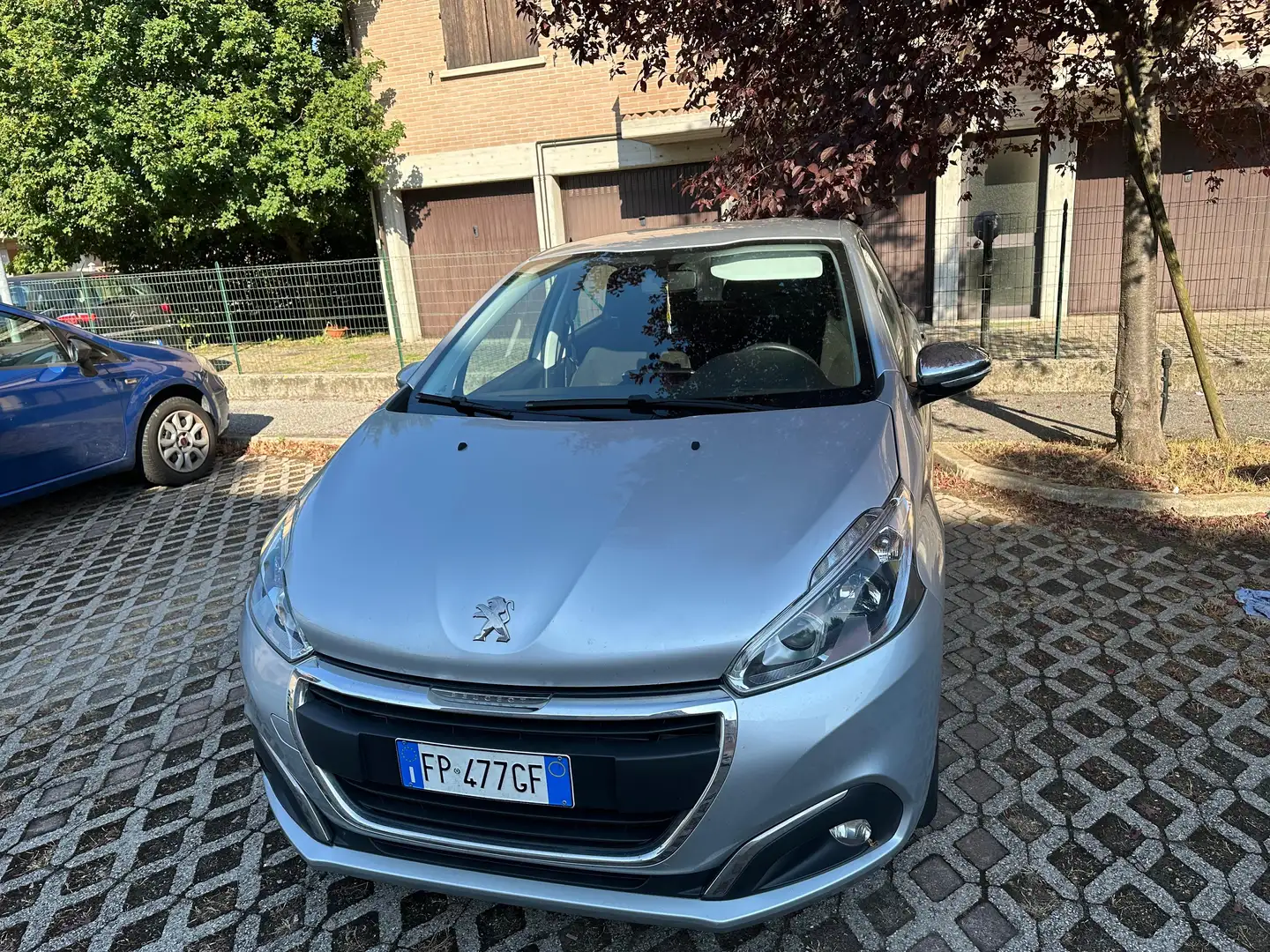 Peugeot 208 5p 1.2 puretech Active E6 Argento - 1