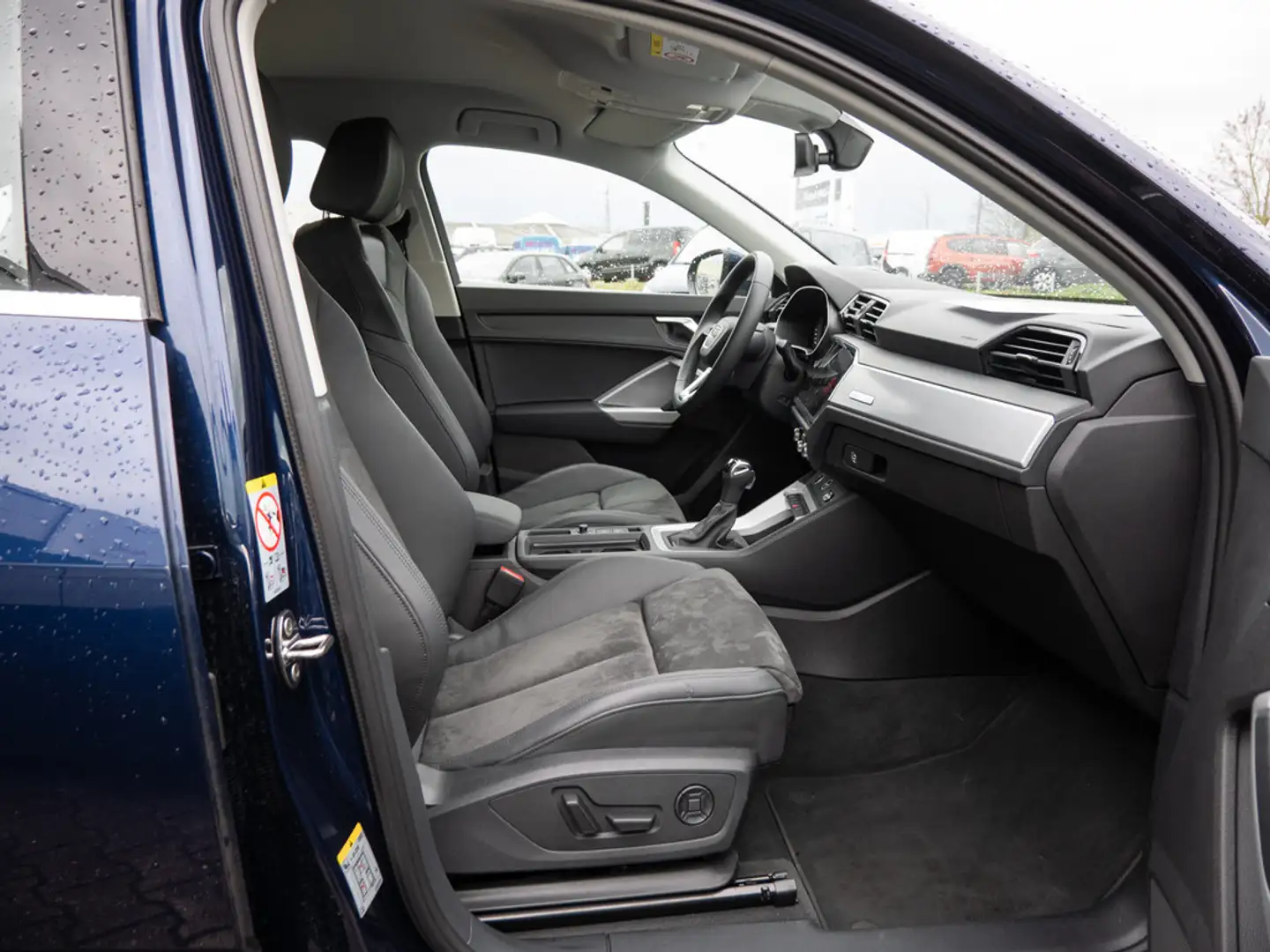 Audi Q3 Sportback 35 TDI S line SHZ NAVI ACC LED Blau - 2