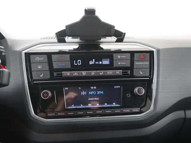 Volkswagen up! view 11