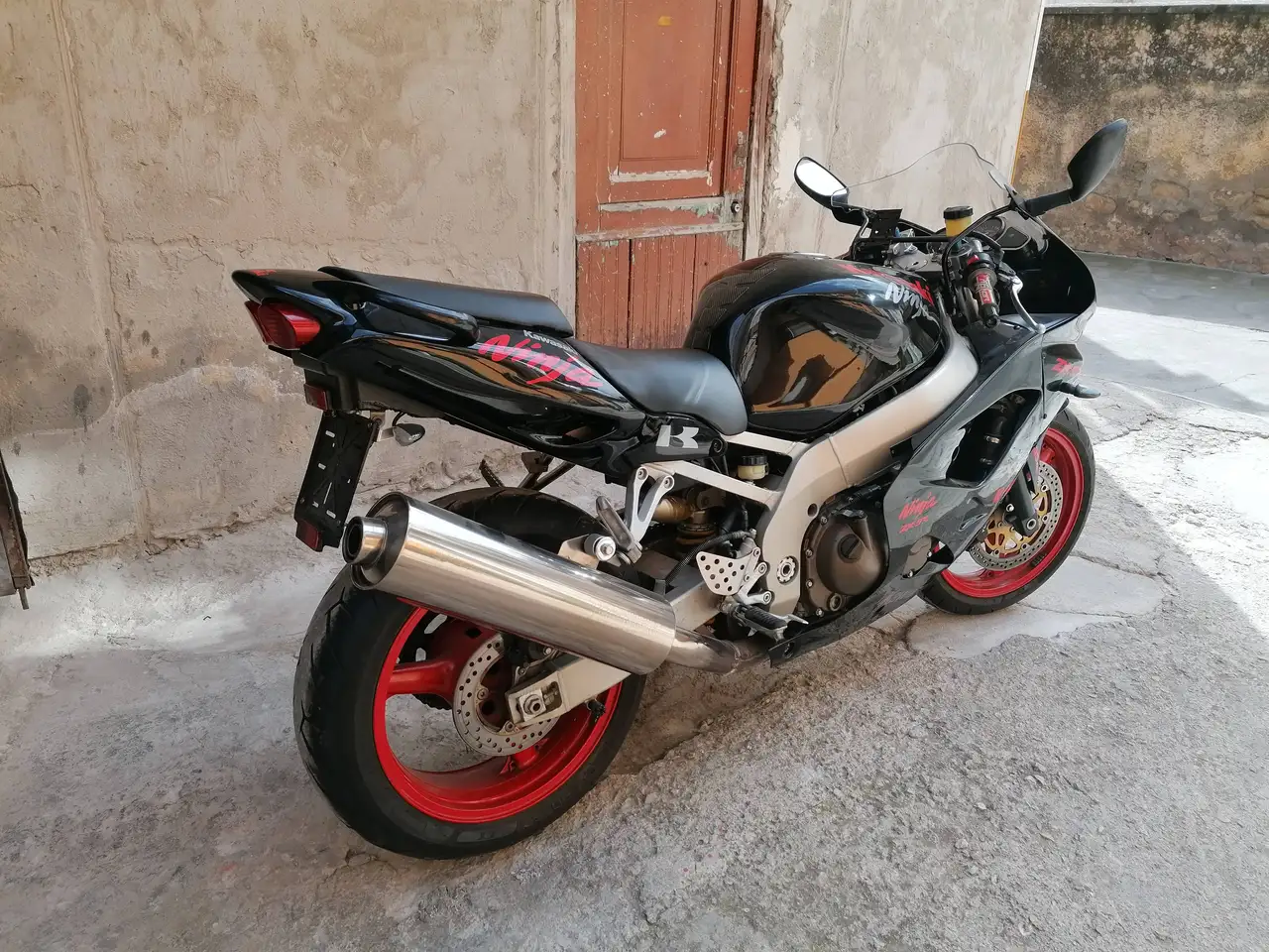 Kawasaki Ninja ZX-9R