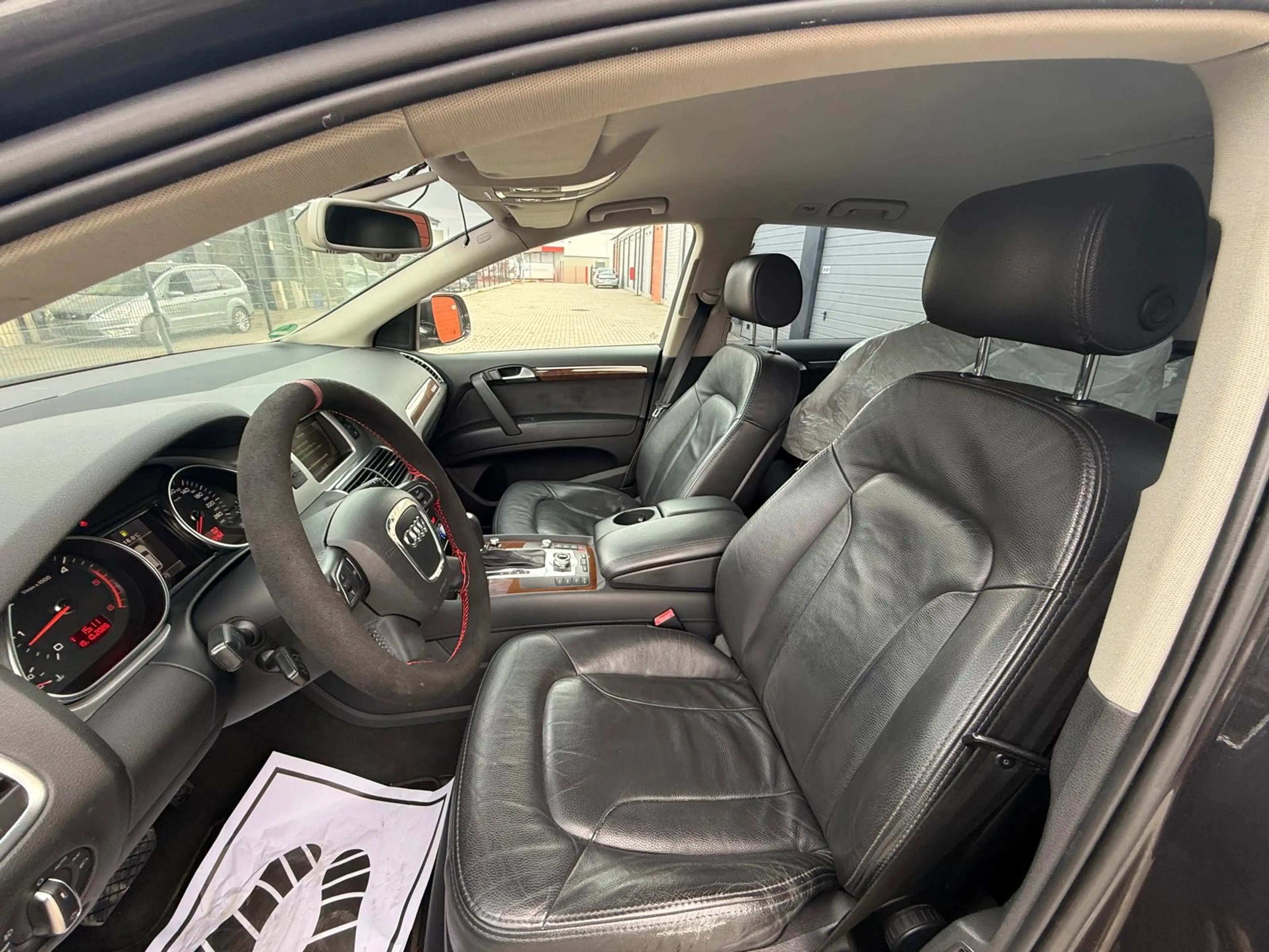 Audi Q7 3.0 TDI quattro (176kW) — photo 11