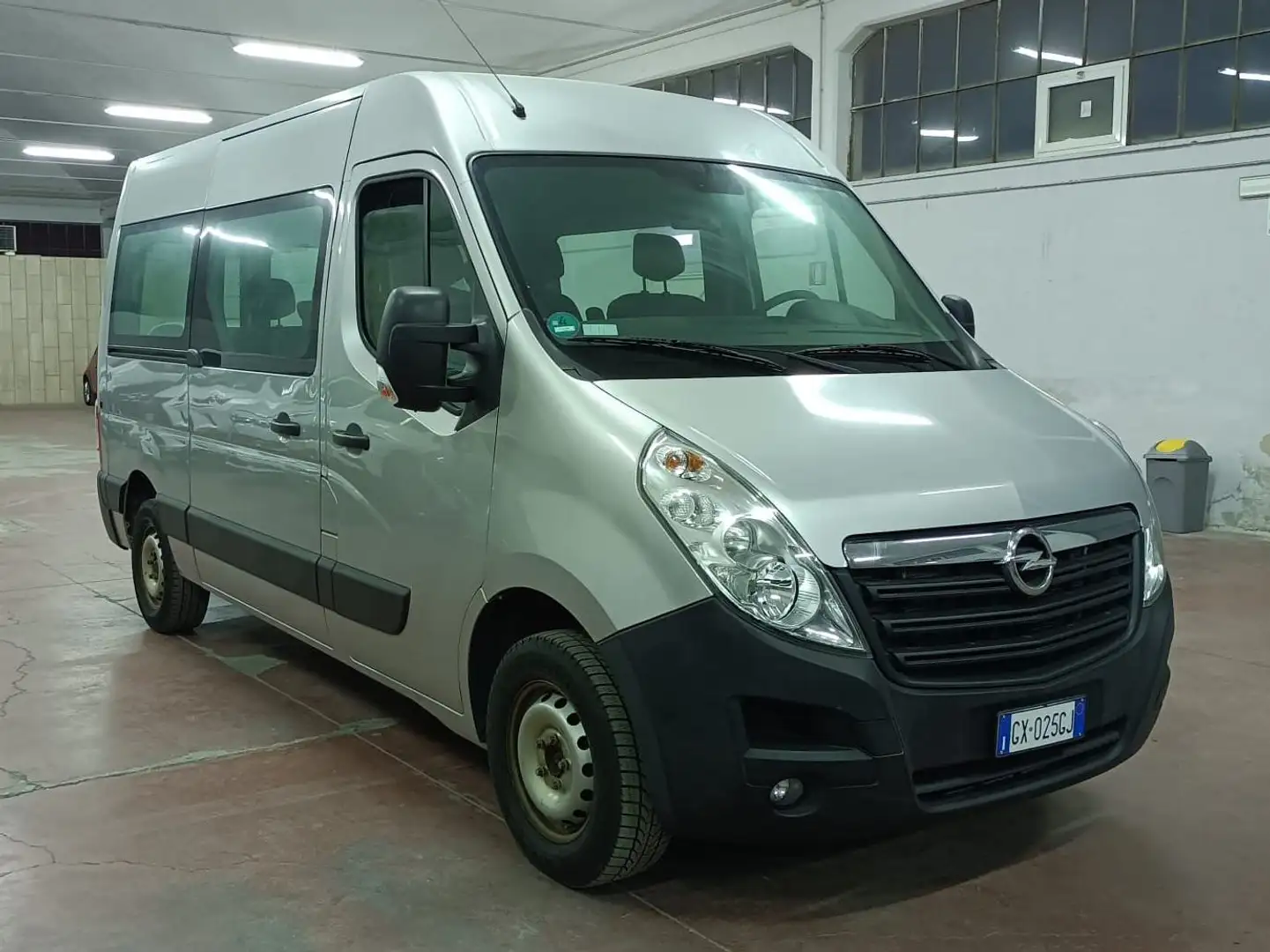 Fiat Ducato 2.3 CDTI 145CV PANORAMA L2 H2 9POSTI Grau - 2