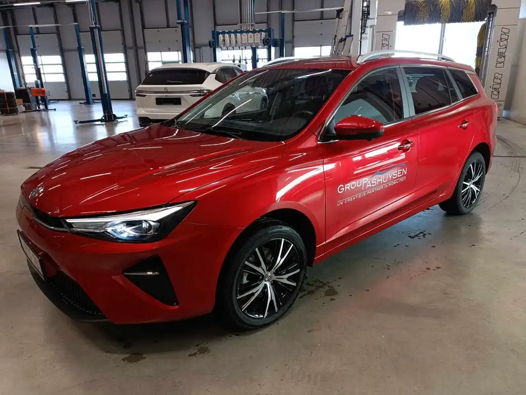 MG MG5 2023 из Европы — купить под ключ