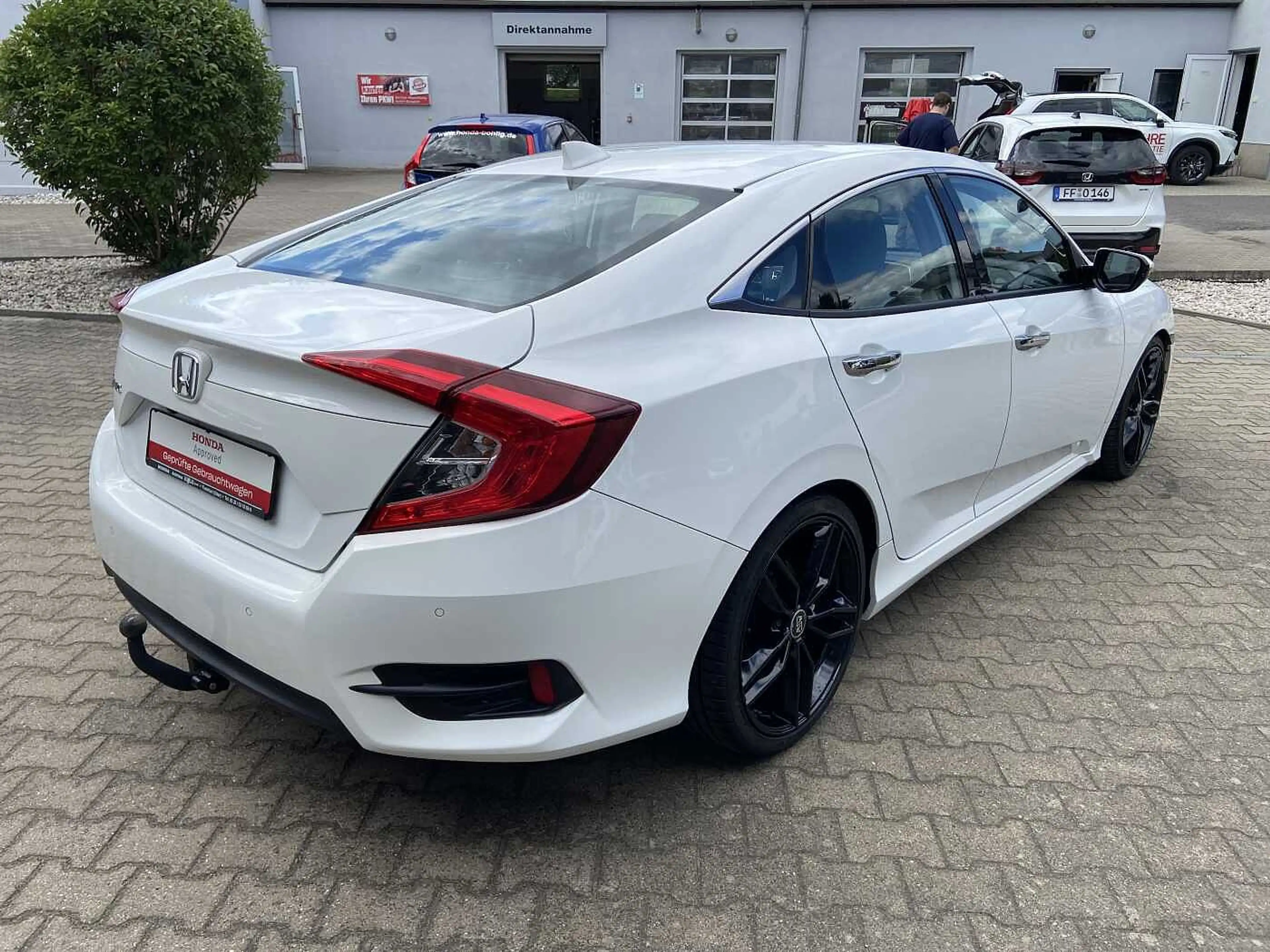 Honda Civic 1.5 Turbo Executive inkl. Winterräder — photo 3