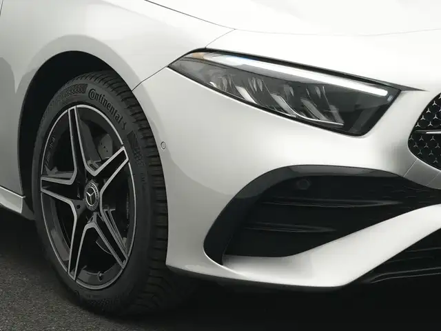 Mercedes-Benz A-Class view 9