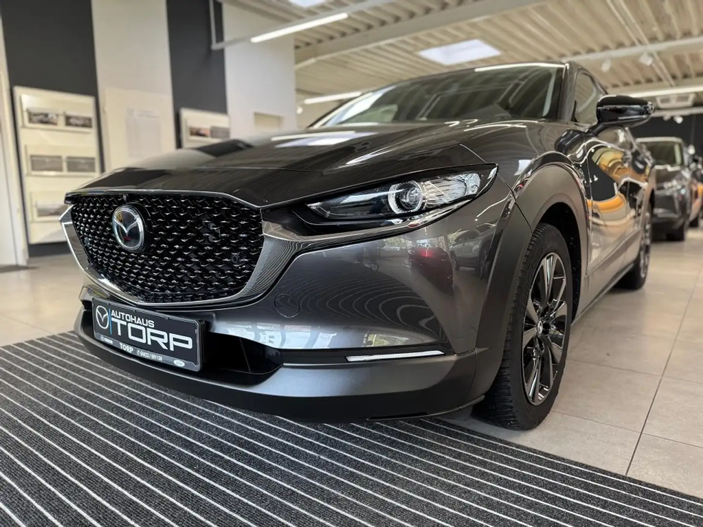 Mazda CX-30 Skyactiv X 2.0 M Hybrid AT Homura + AHK Grau - 2