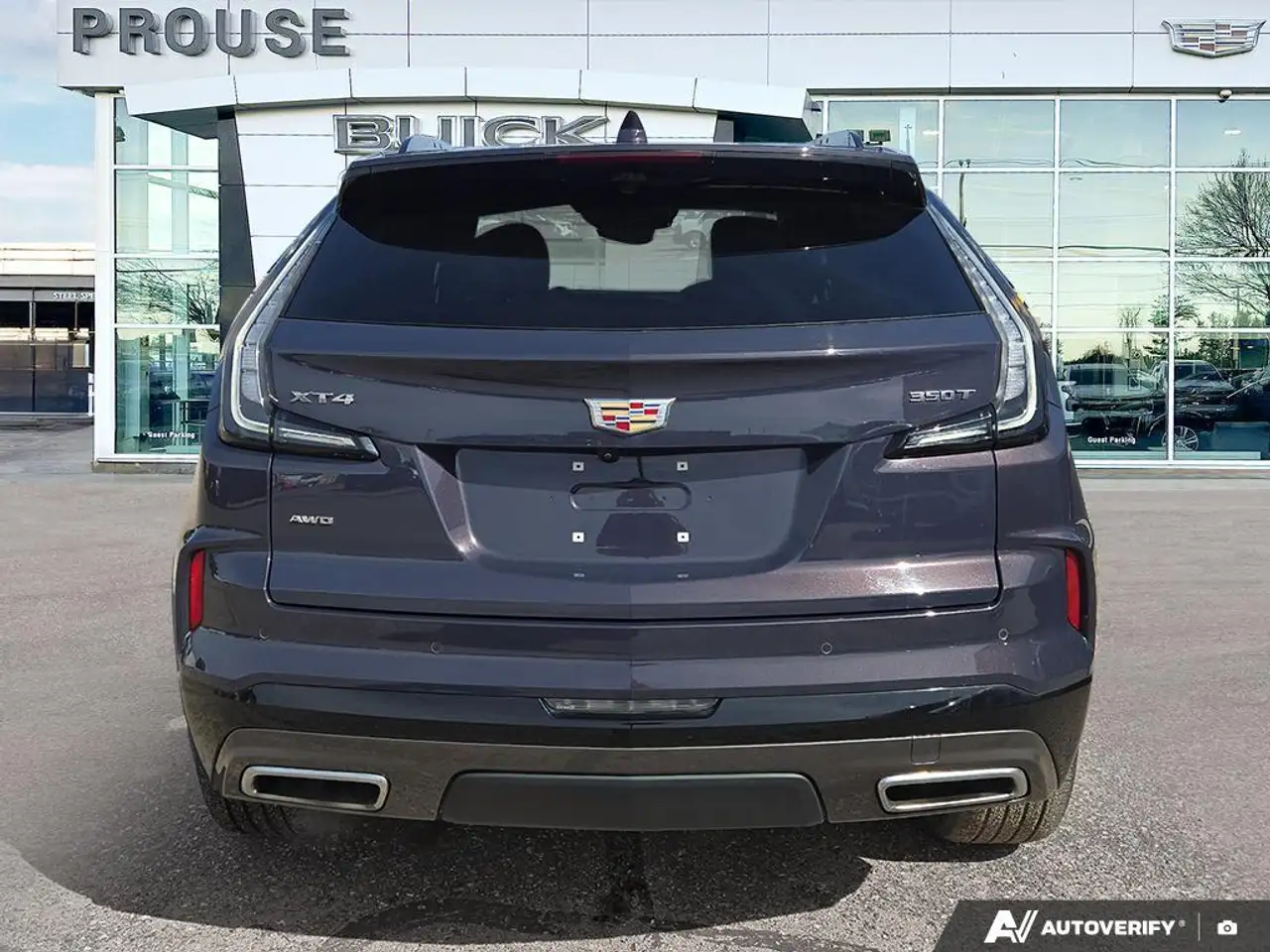 Cadillac XT4 снимка Cadillac XT4