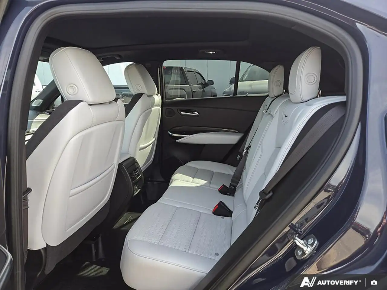 Cadillac XT4 снимка Cadillac XT4