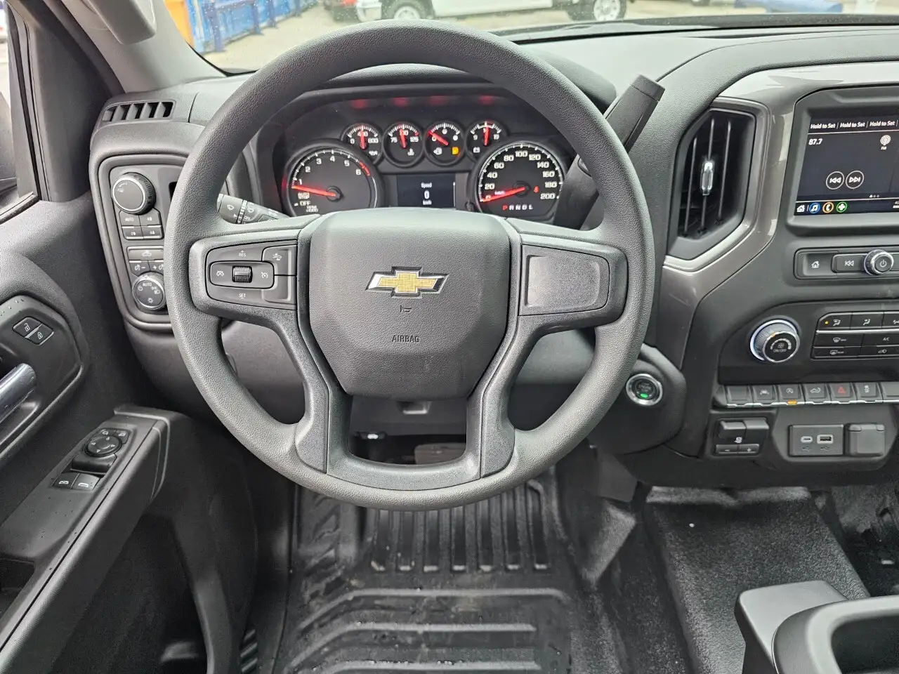 Chevrolet Silverado 1500 снимка Chevrolet Silverado 1500